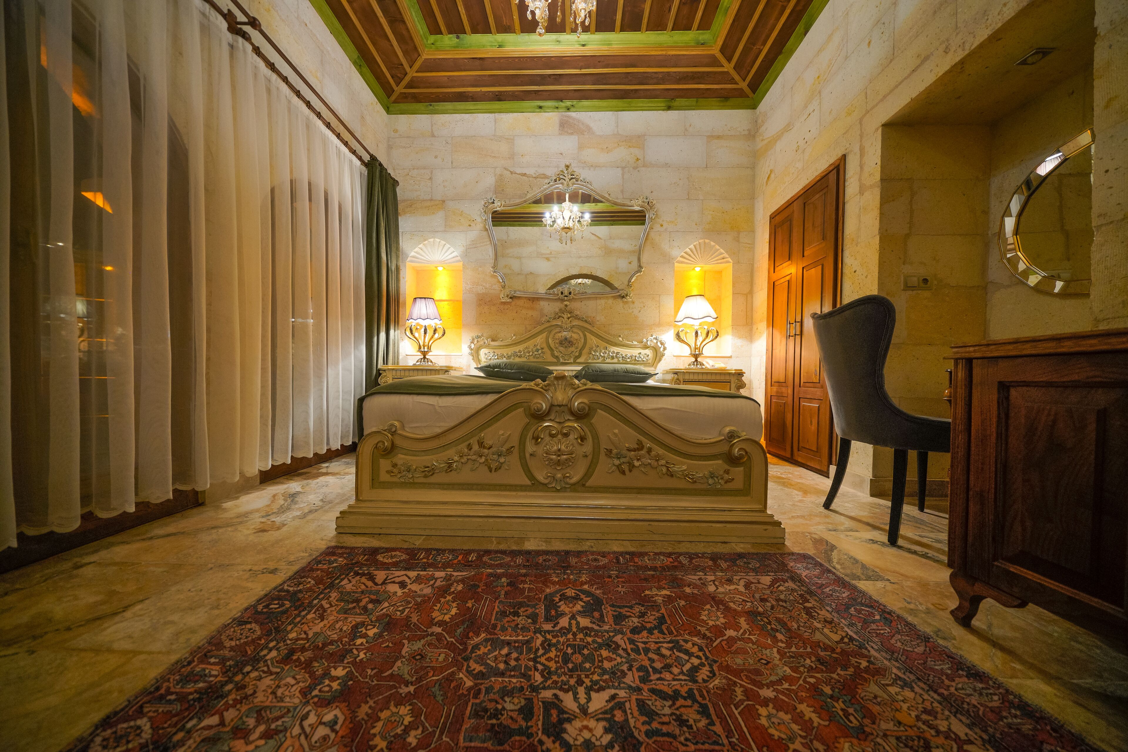 Serenus Cave Suites