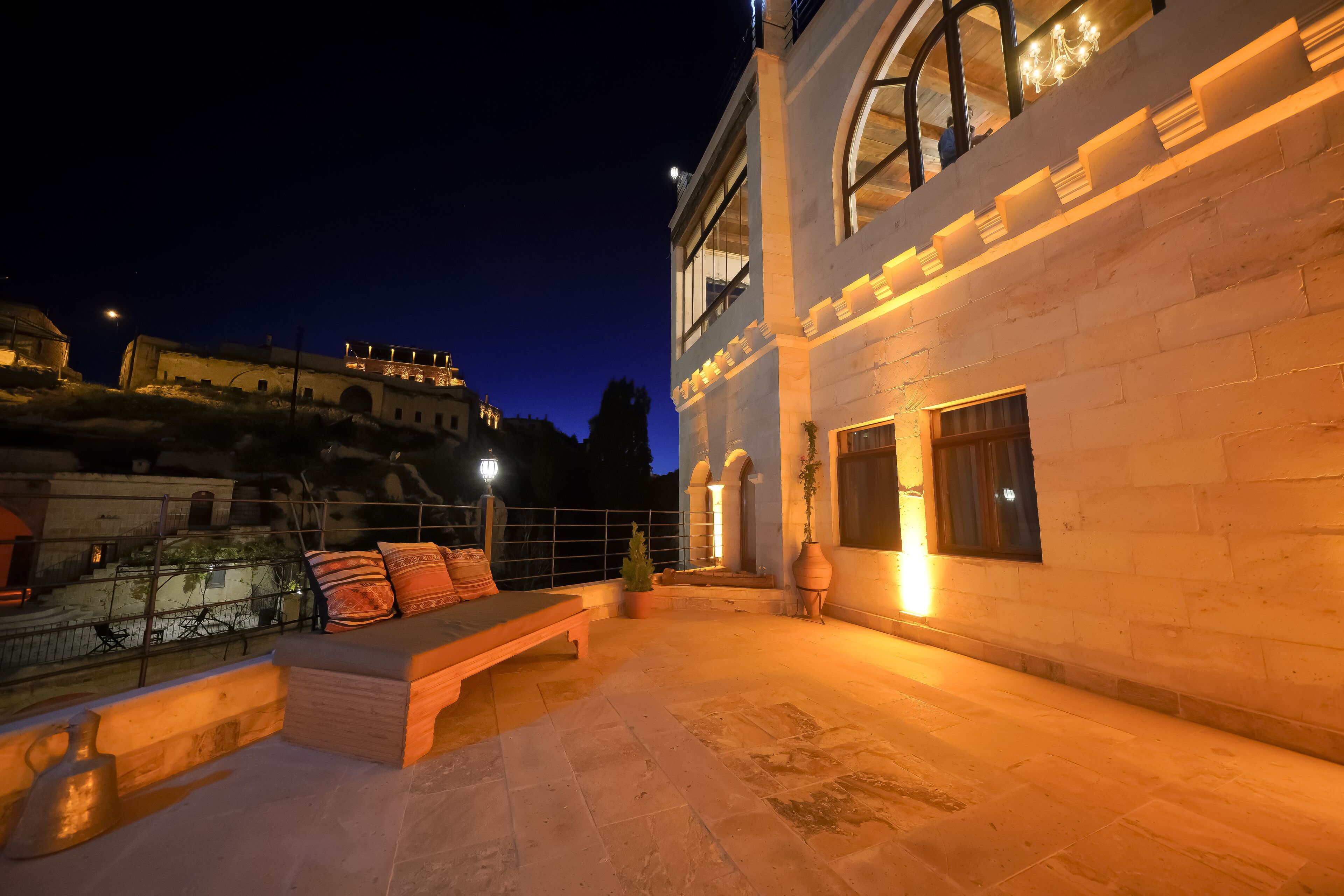 Serenus Cave Suites