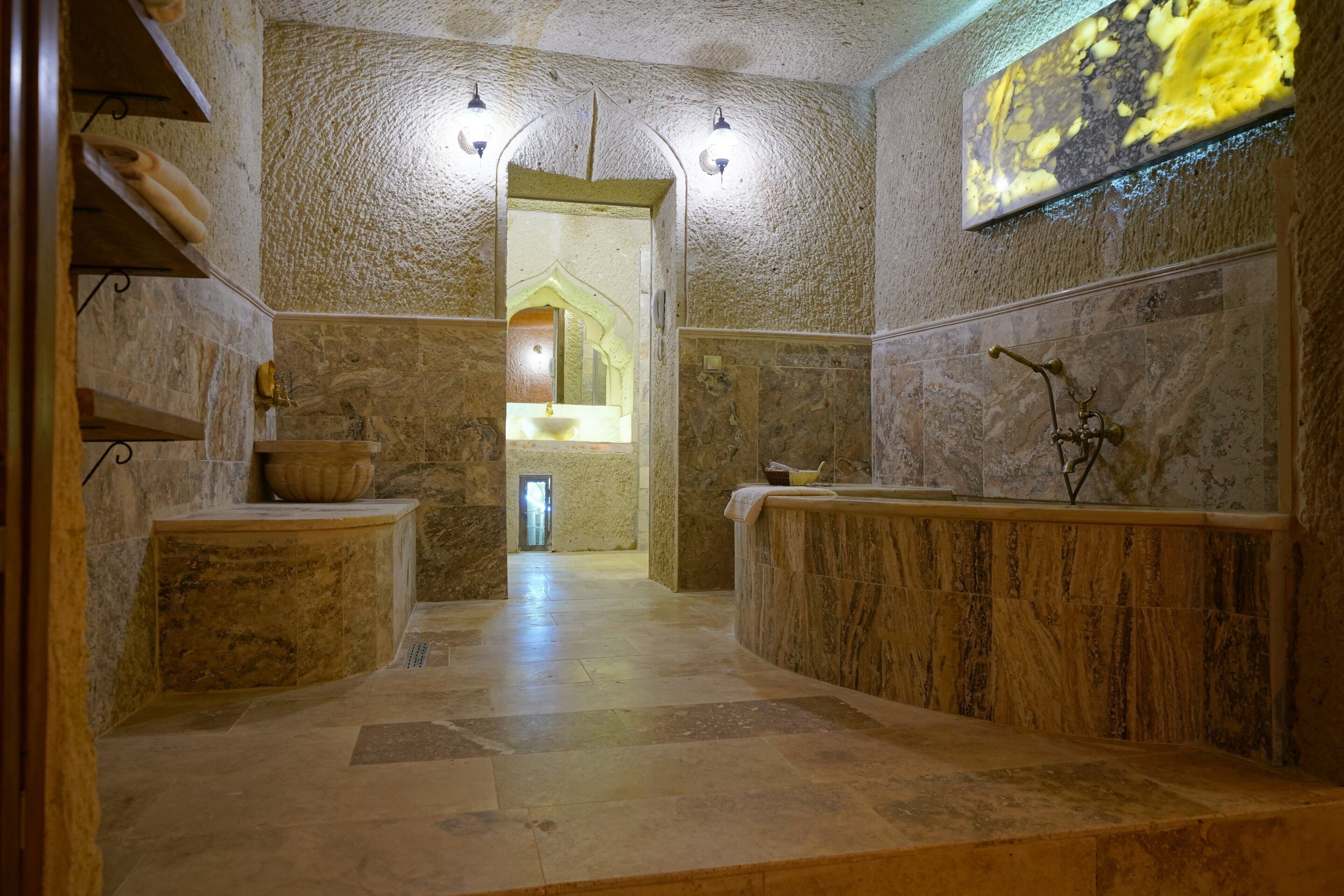 Serenus Cave Suites