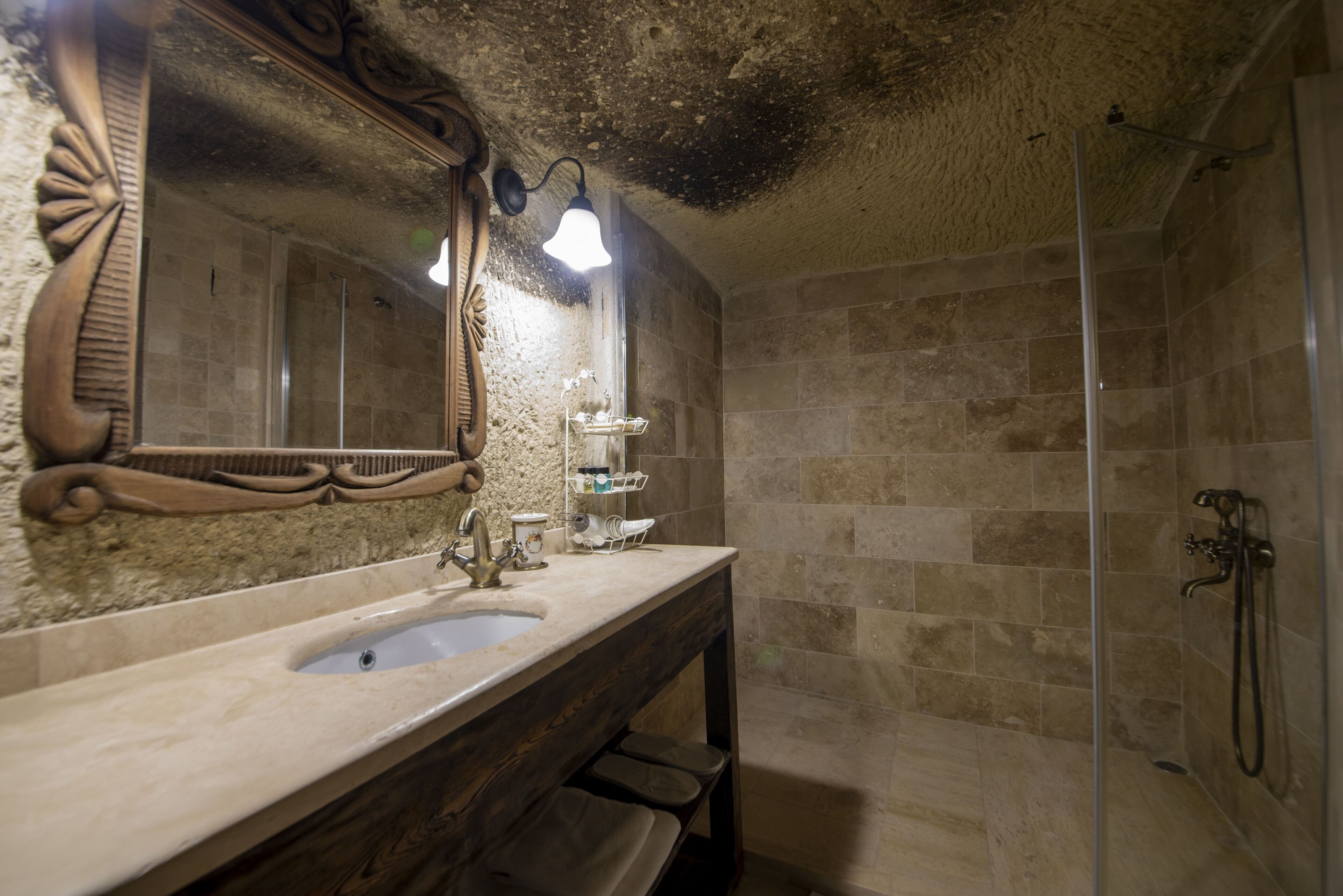 Shiraz Cave Cappadocia