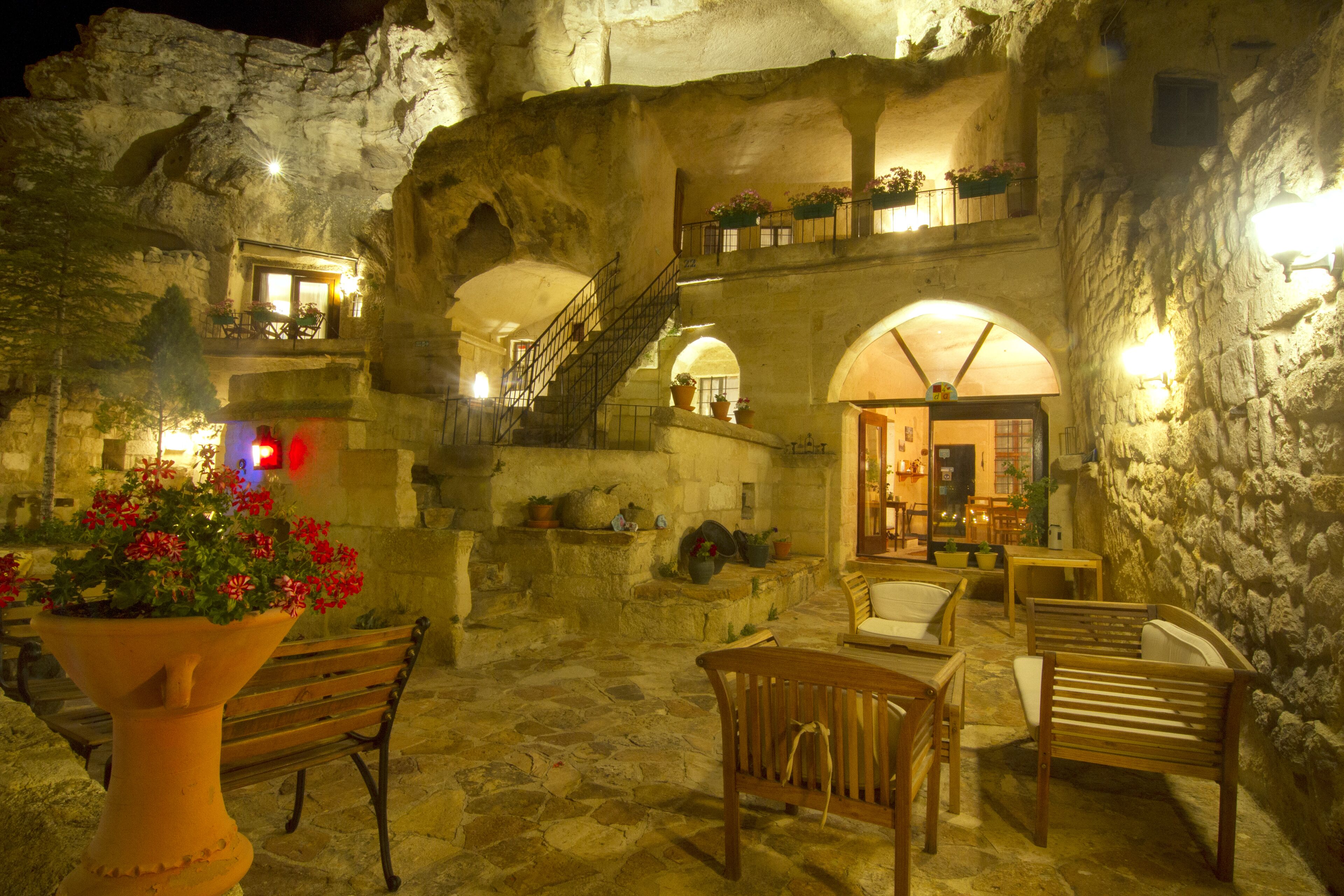 4ODA Cave House Boutique