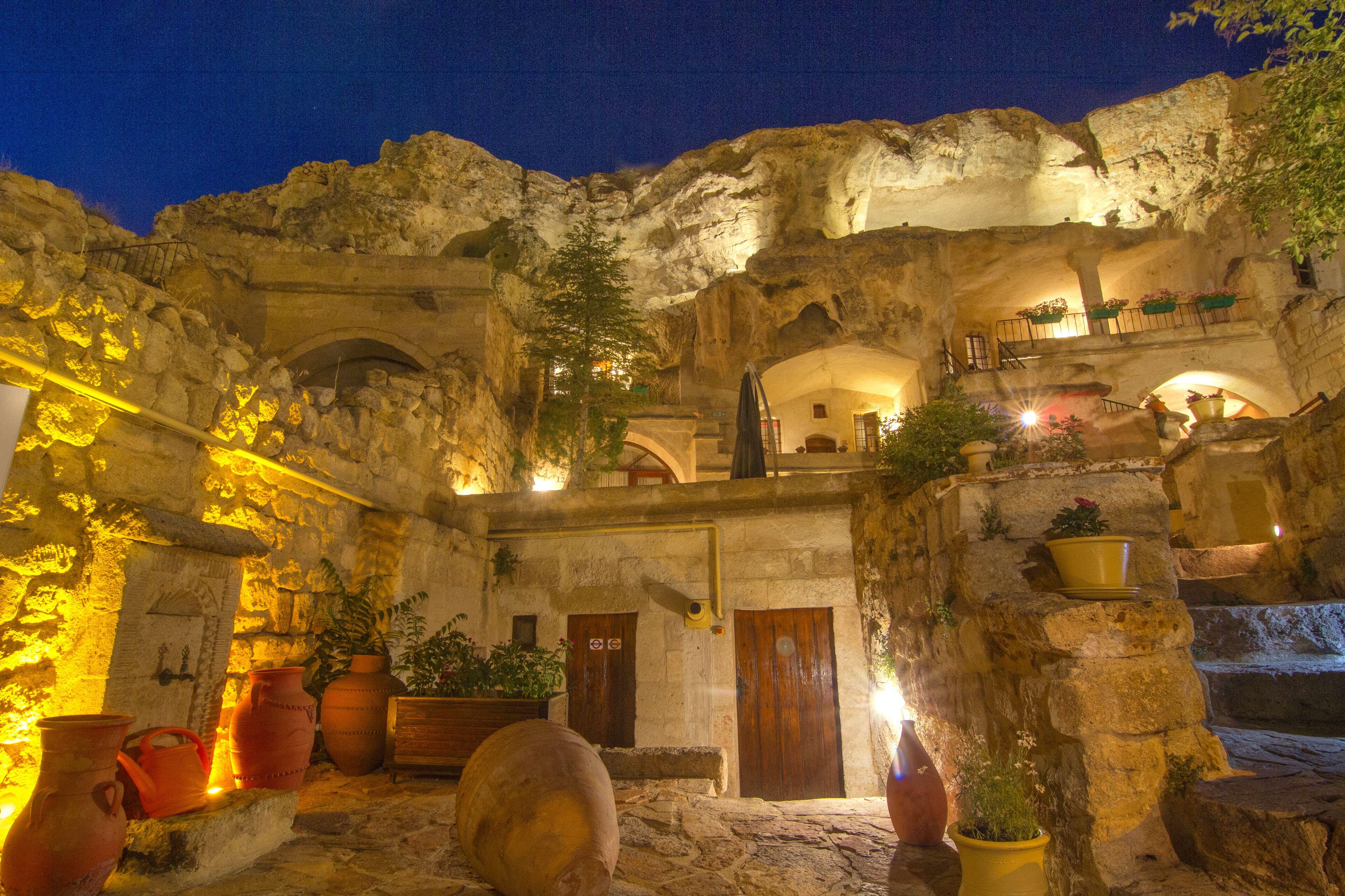 4ODA Cave House Boutique