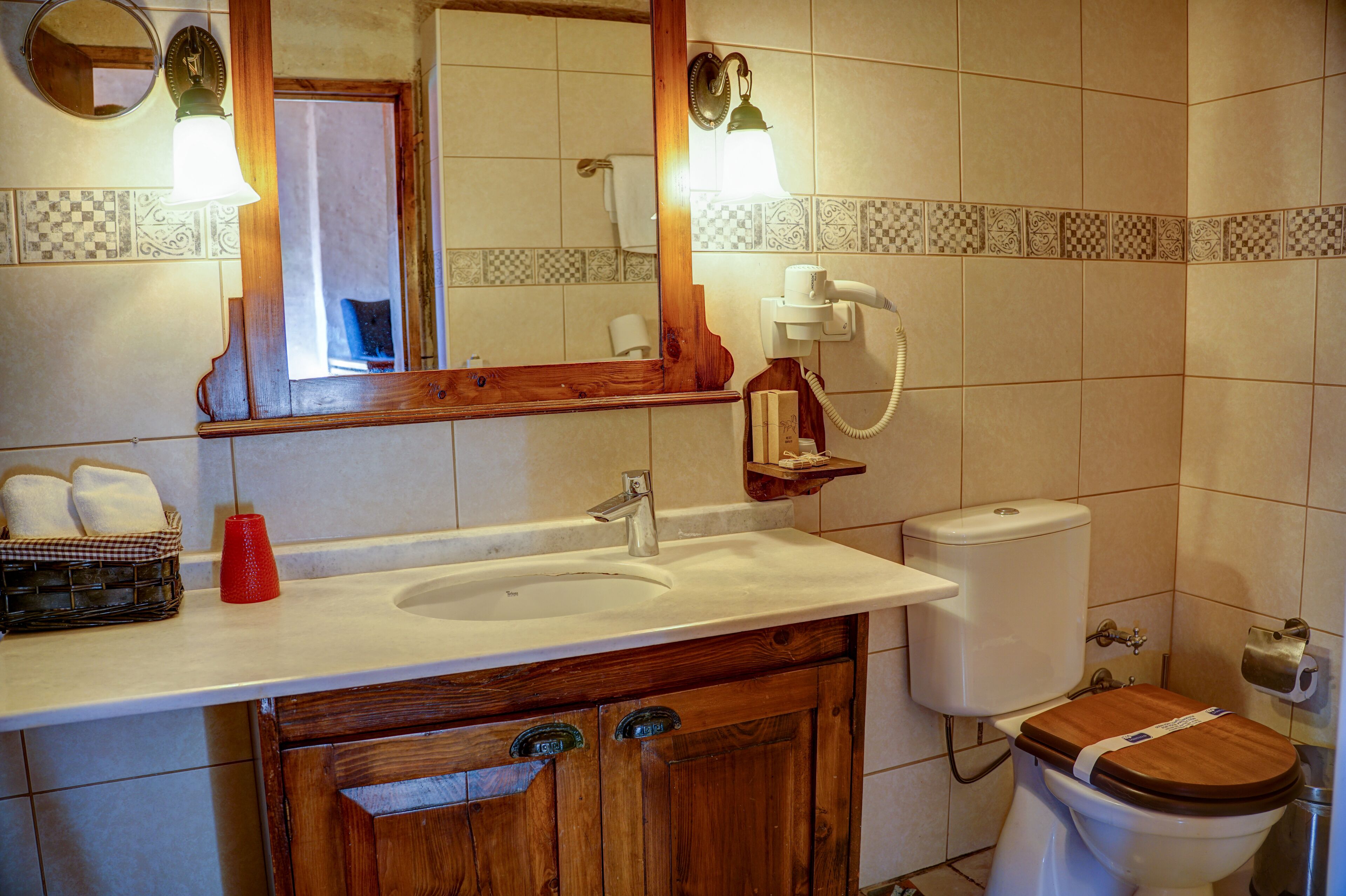 4ODA Cave House Boutique