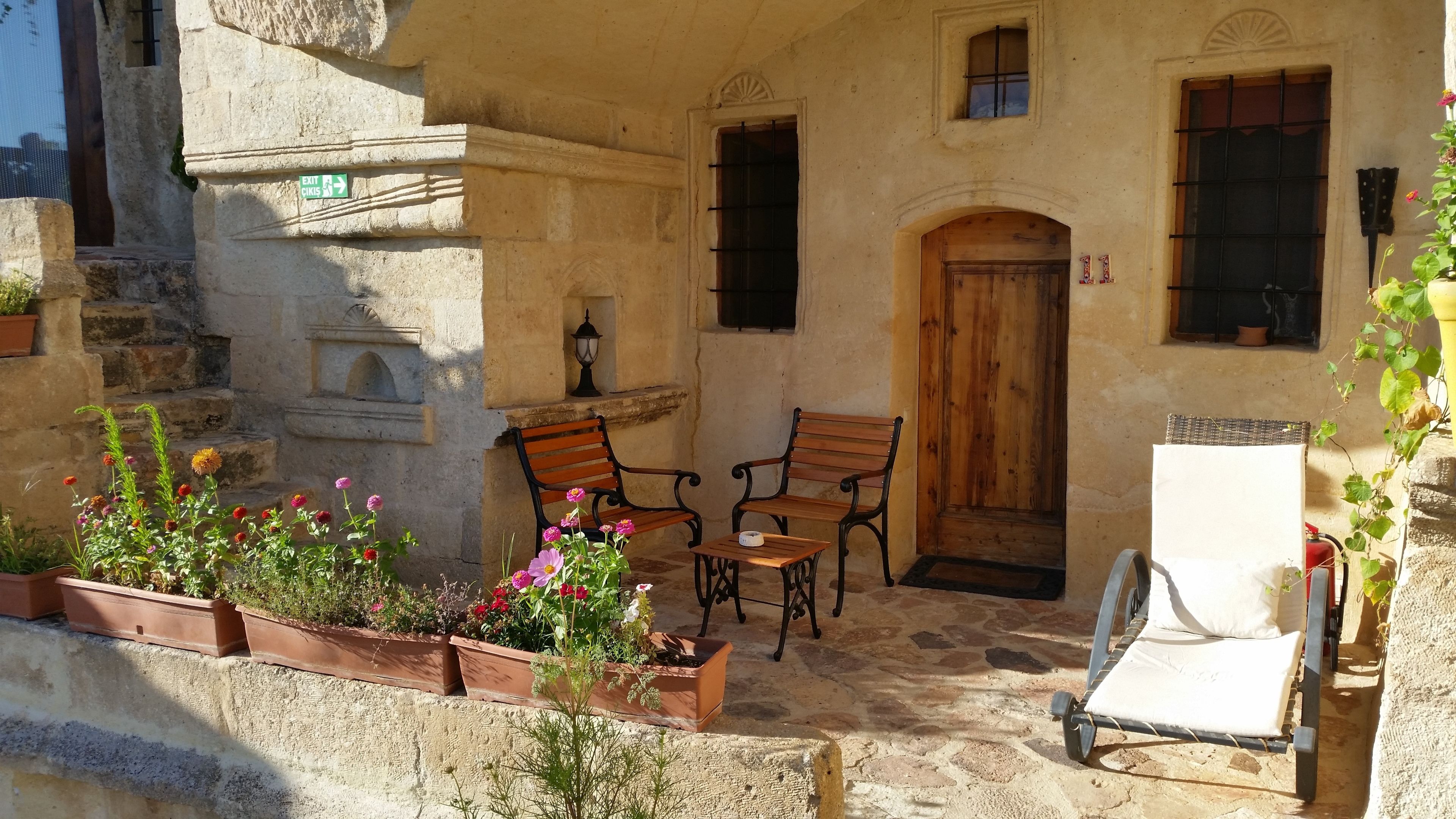 4ODA Cave House Boutique