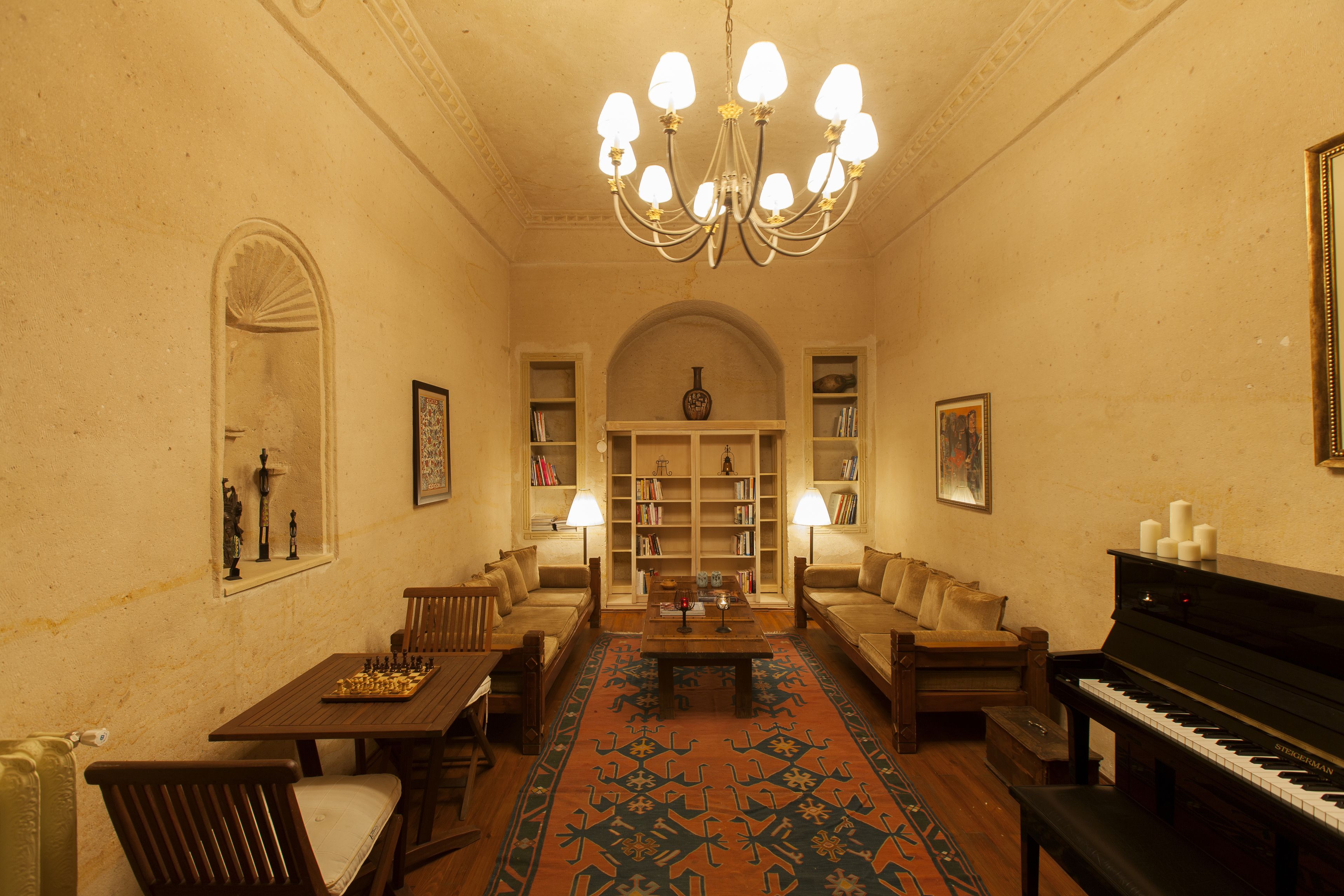 4ODA Cave House Boutique