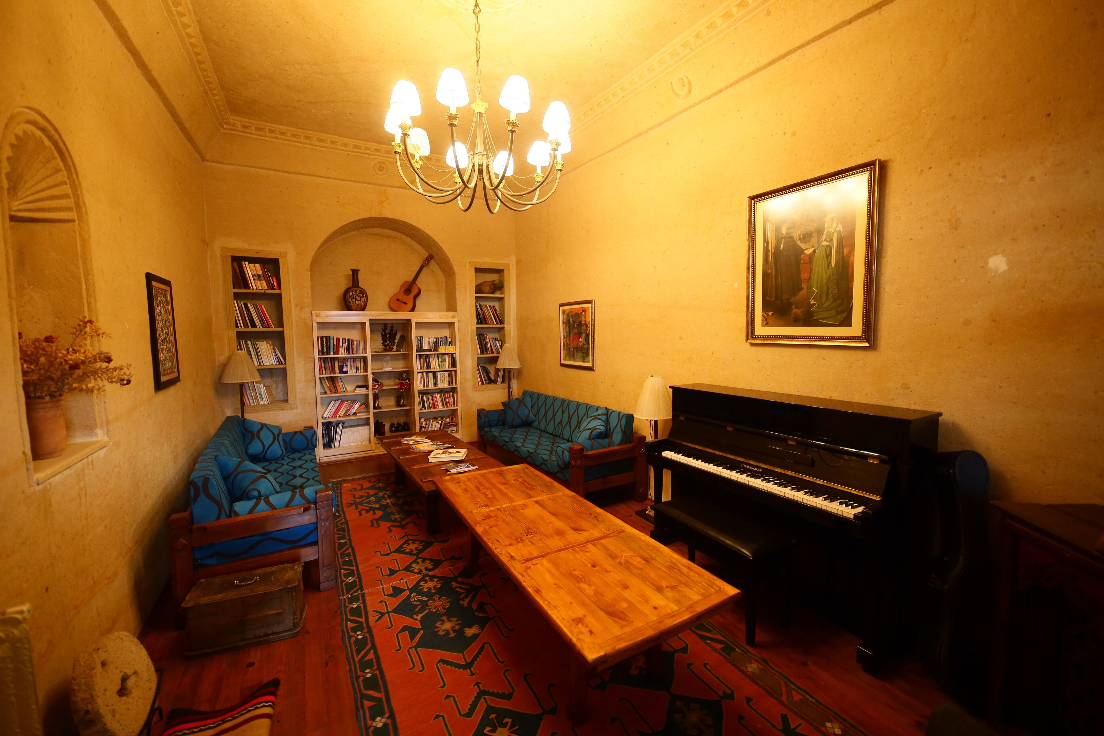 4ODA Cave House Boutique