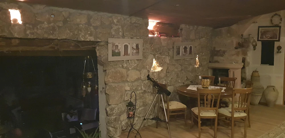 Akkoy Evleri Cave Hotel