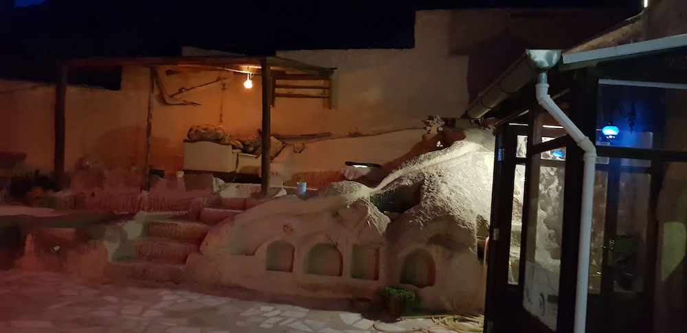 Akkoy Evleri Cave Hotel