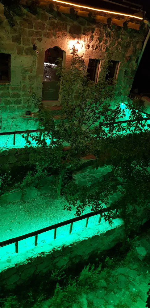 Akkoy Evleri Cave Hotel