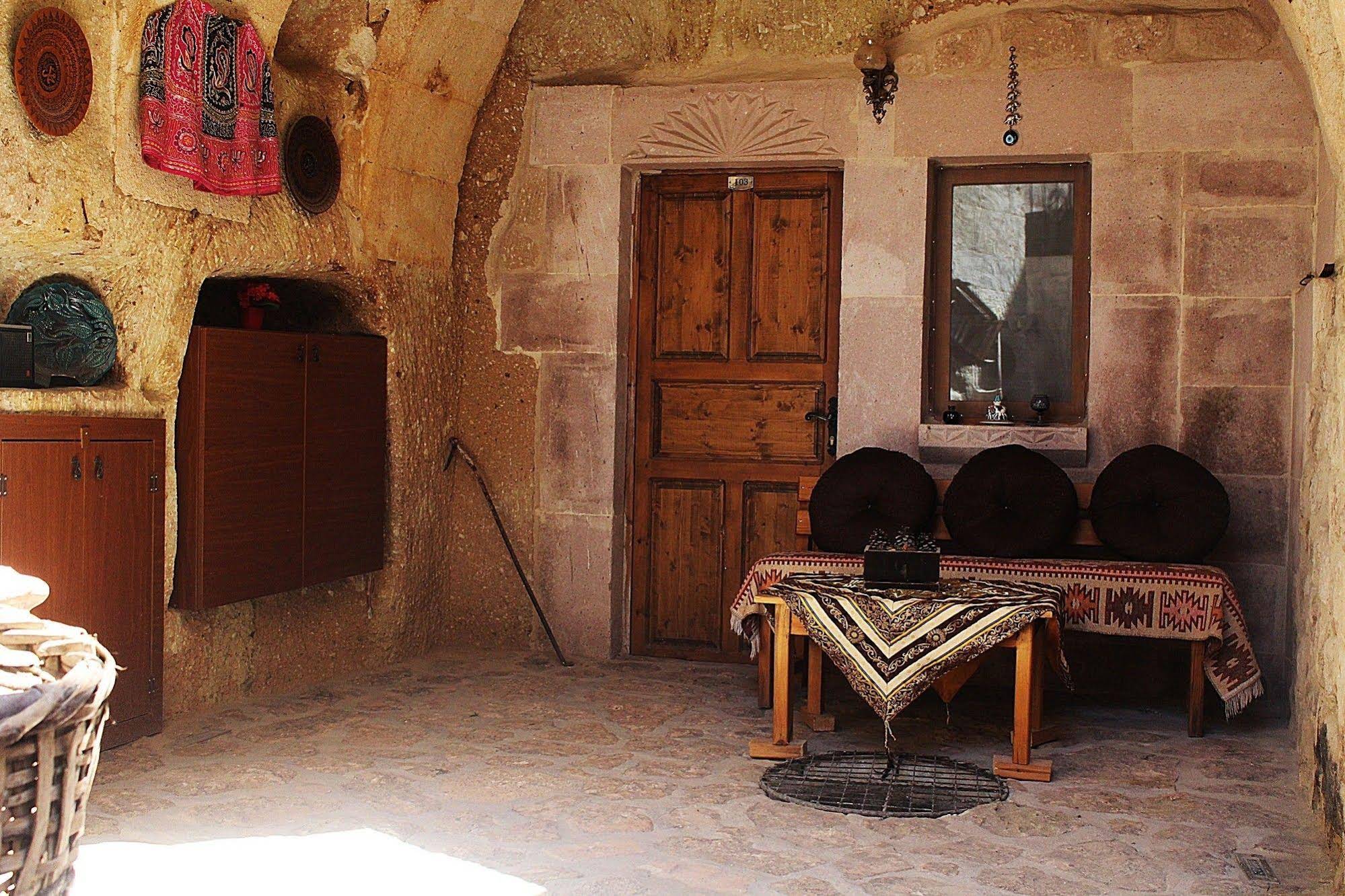 7 Oda Kapadokya Cave House