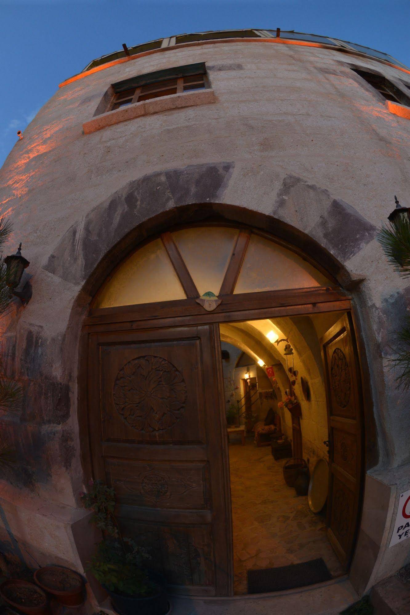 7 Oda Kapadokya Cave House