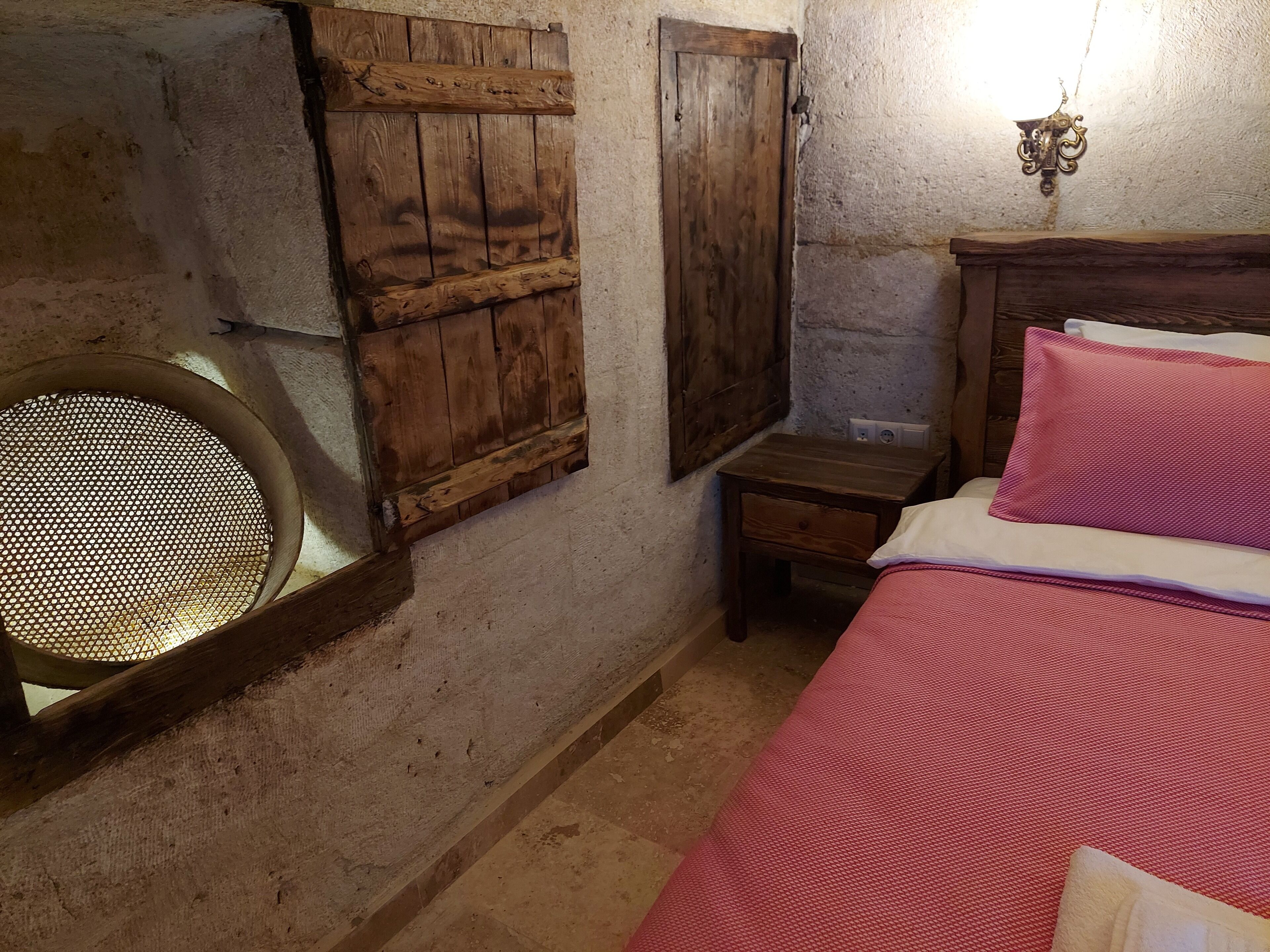 Armesos Cave Hotel