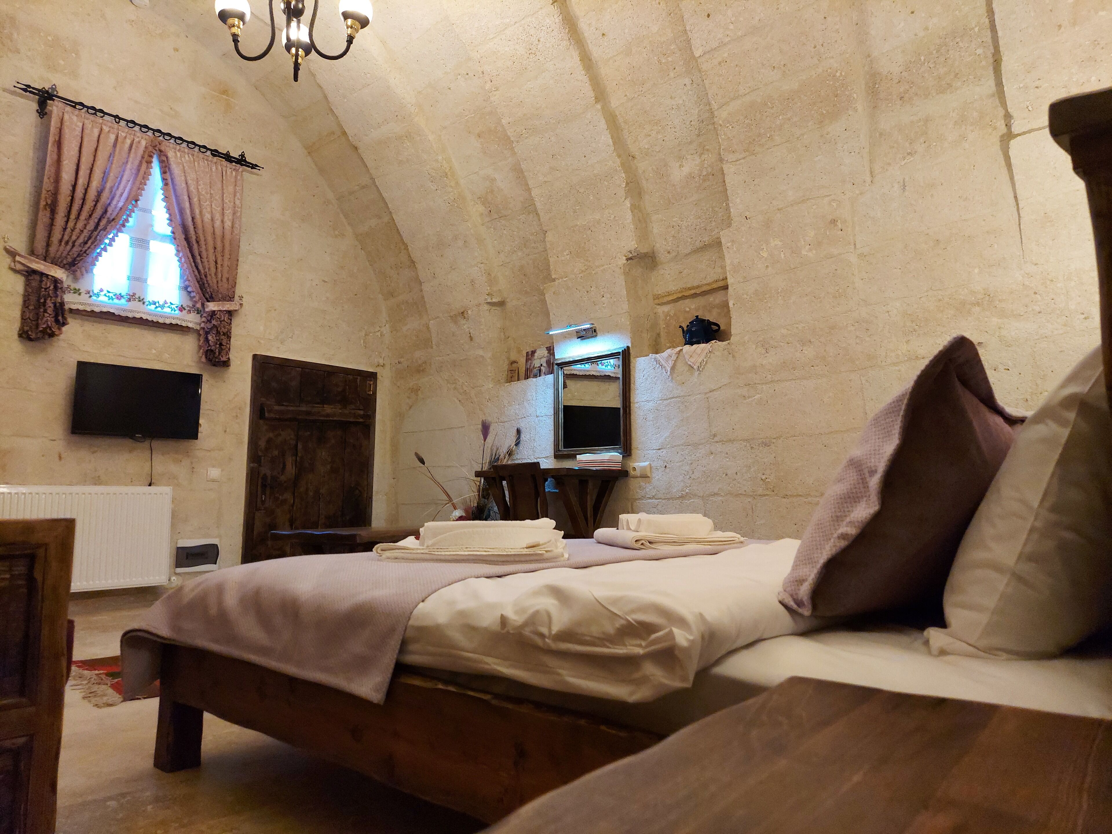 Armesos Cave Hotel