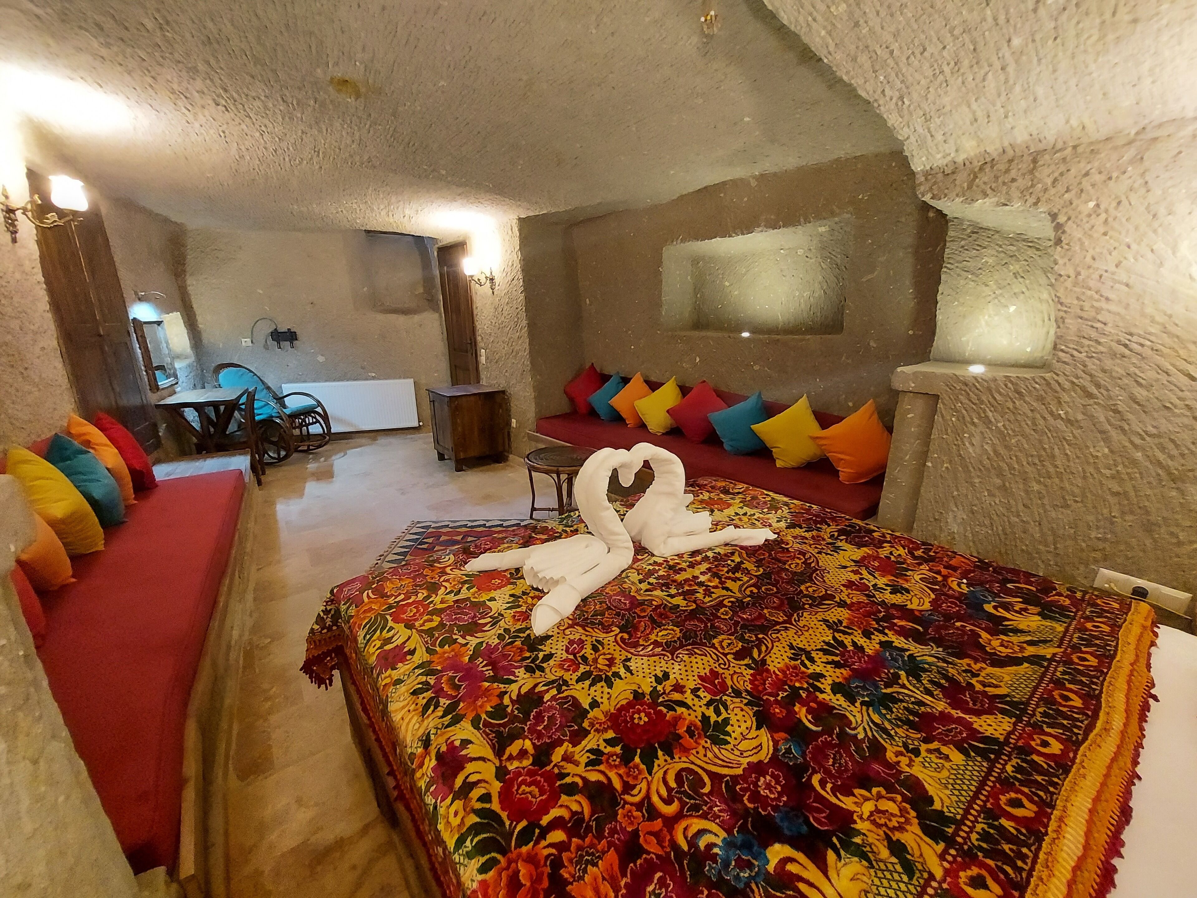 Armesos Cave Hotel