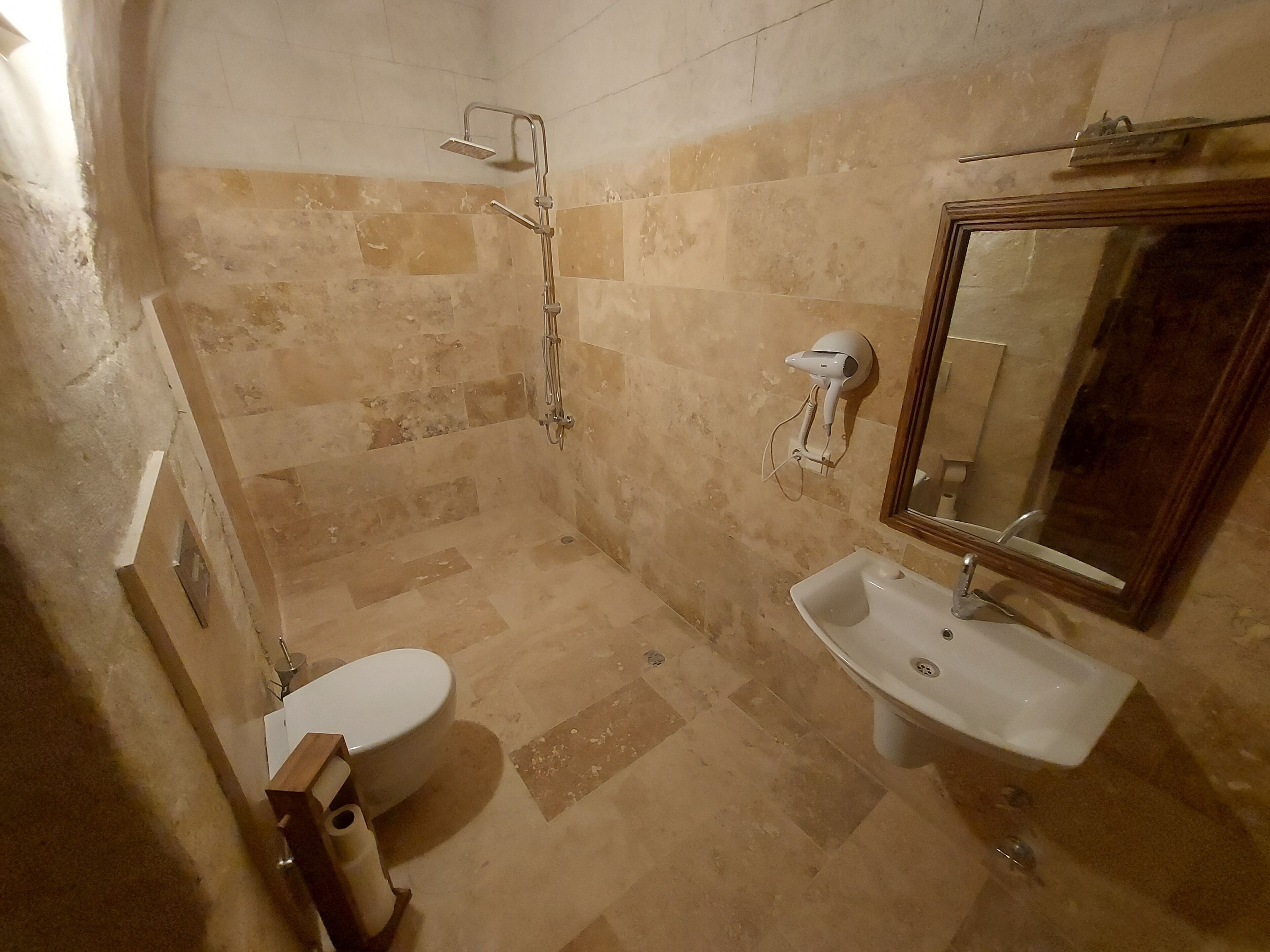 Armesos Cave Hotel