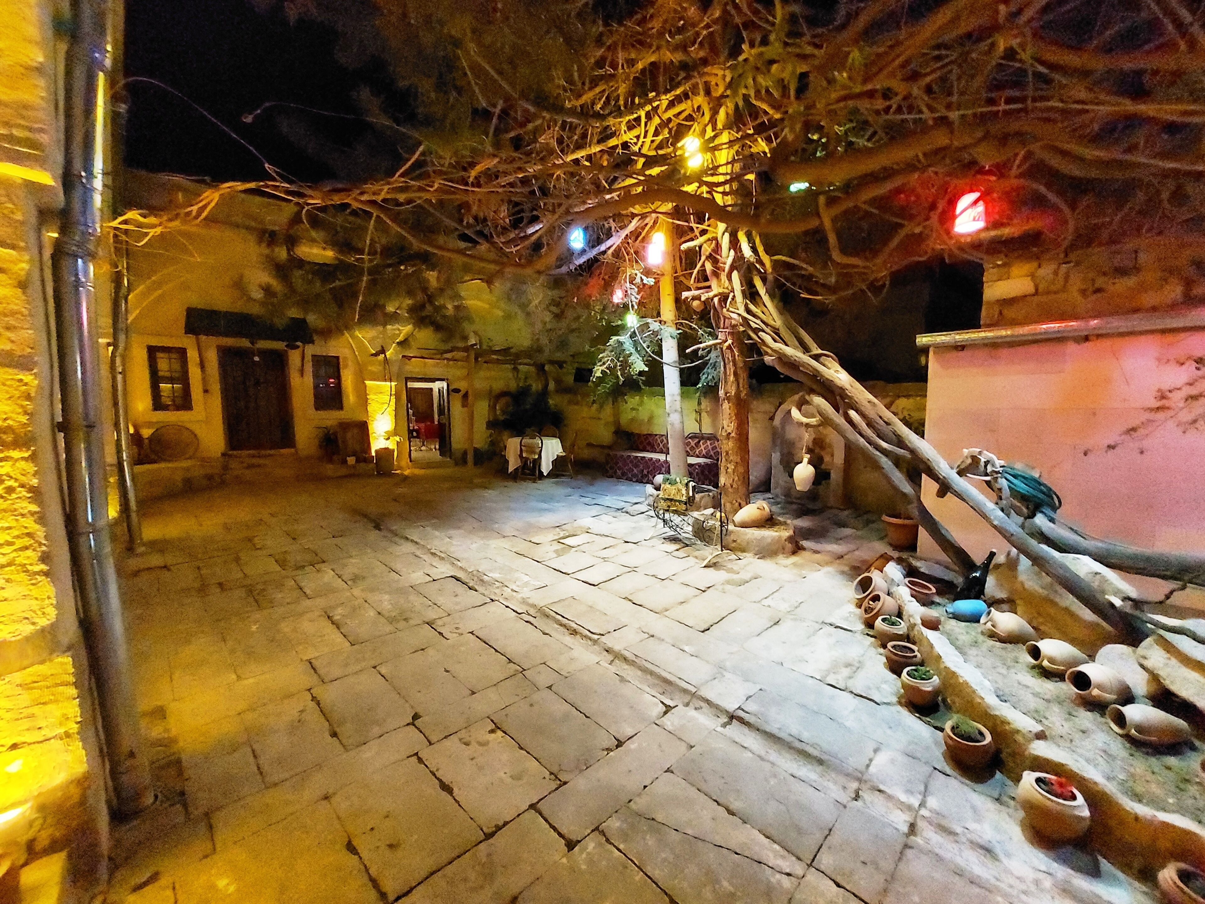 Armesos Cave Hotel