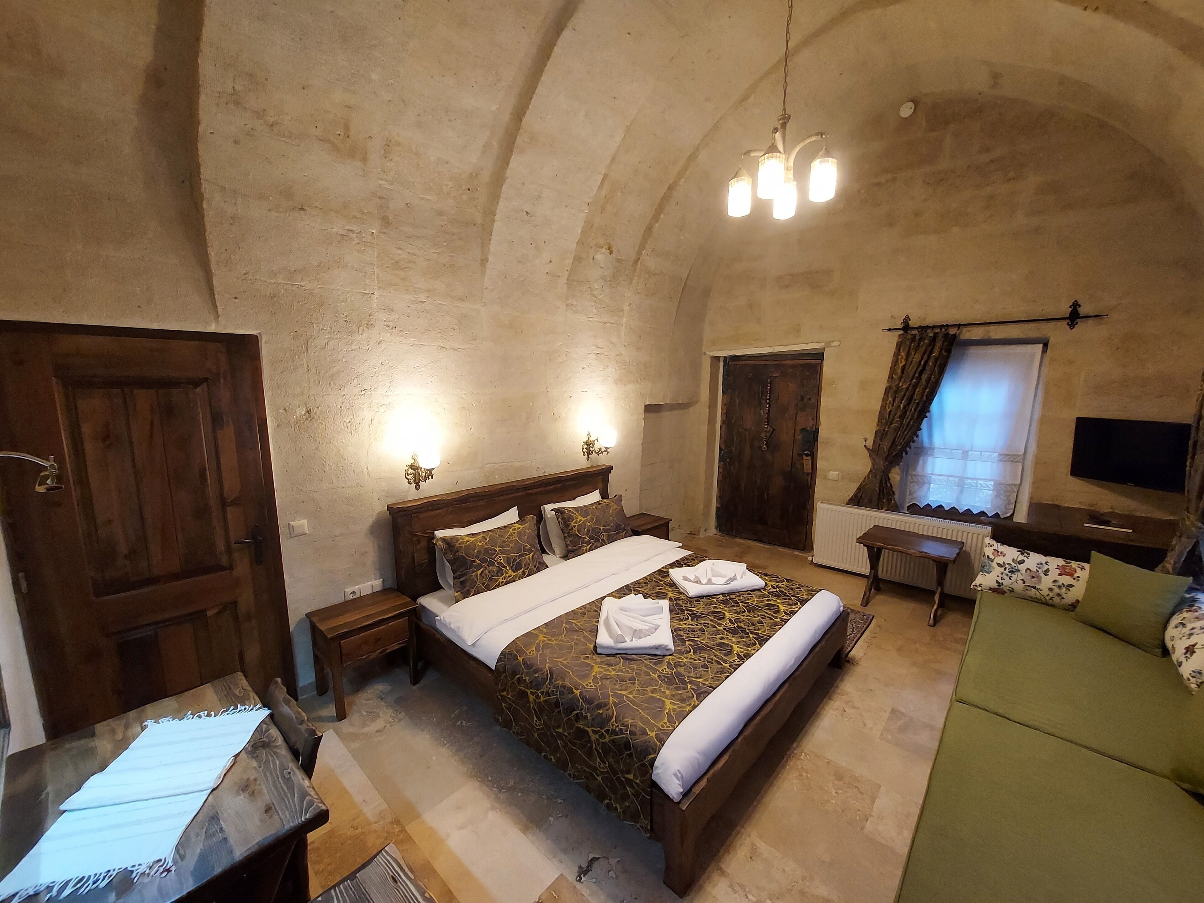 Armesos Cave Hotel