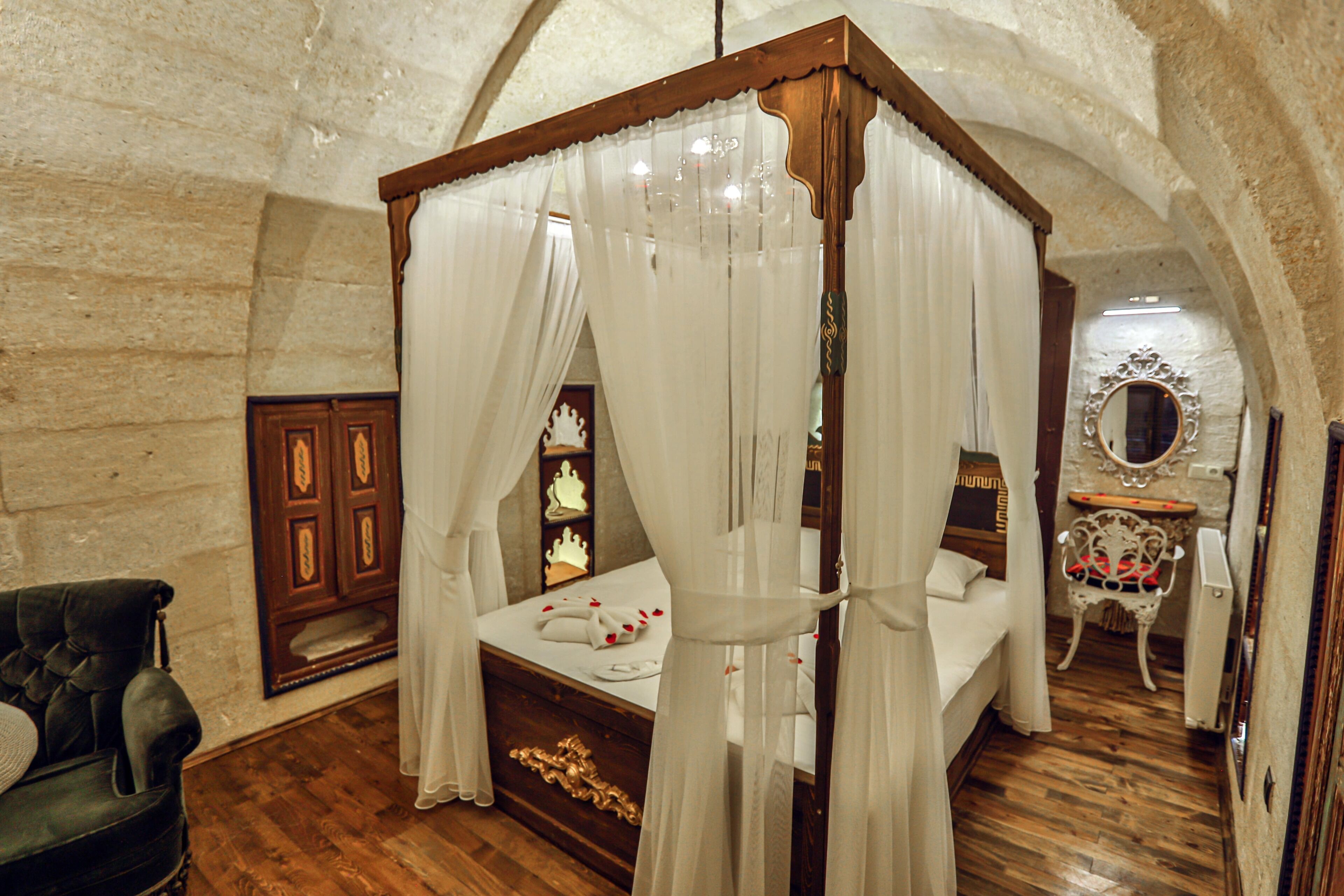 Casia Cave Suites