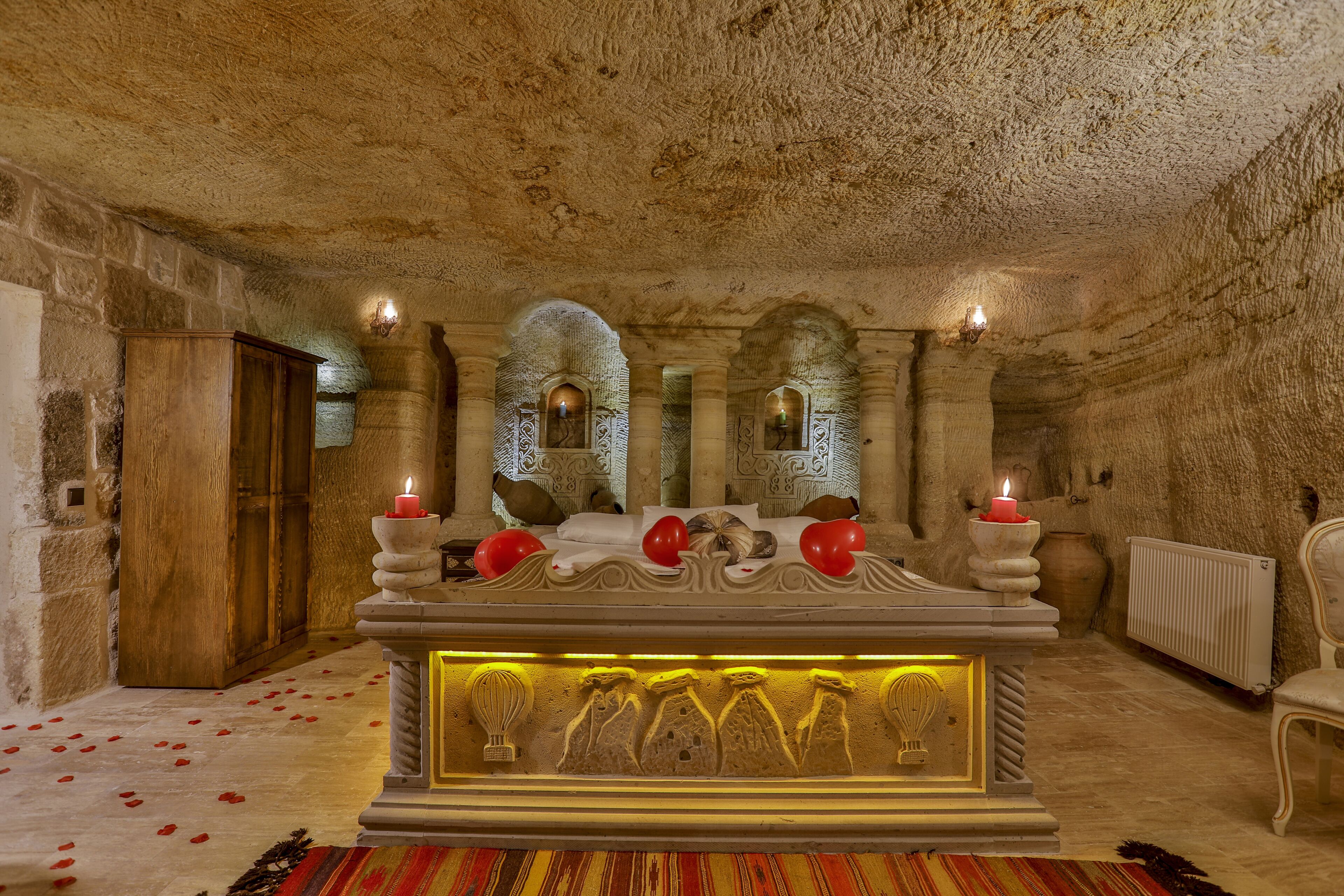 Casia Cave Suites