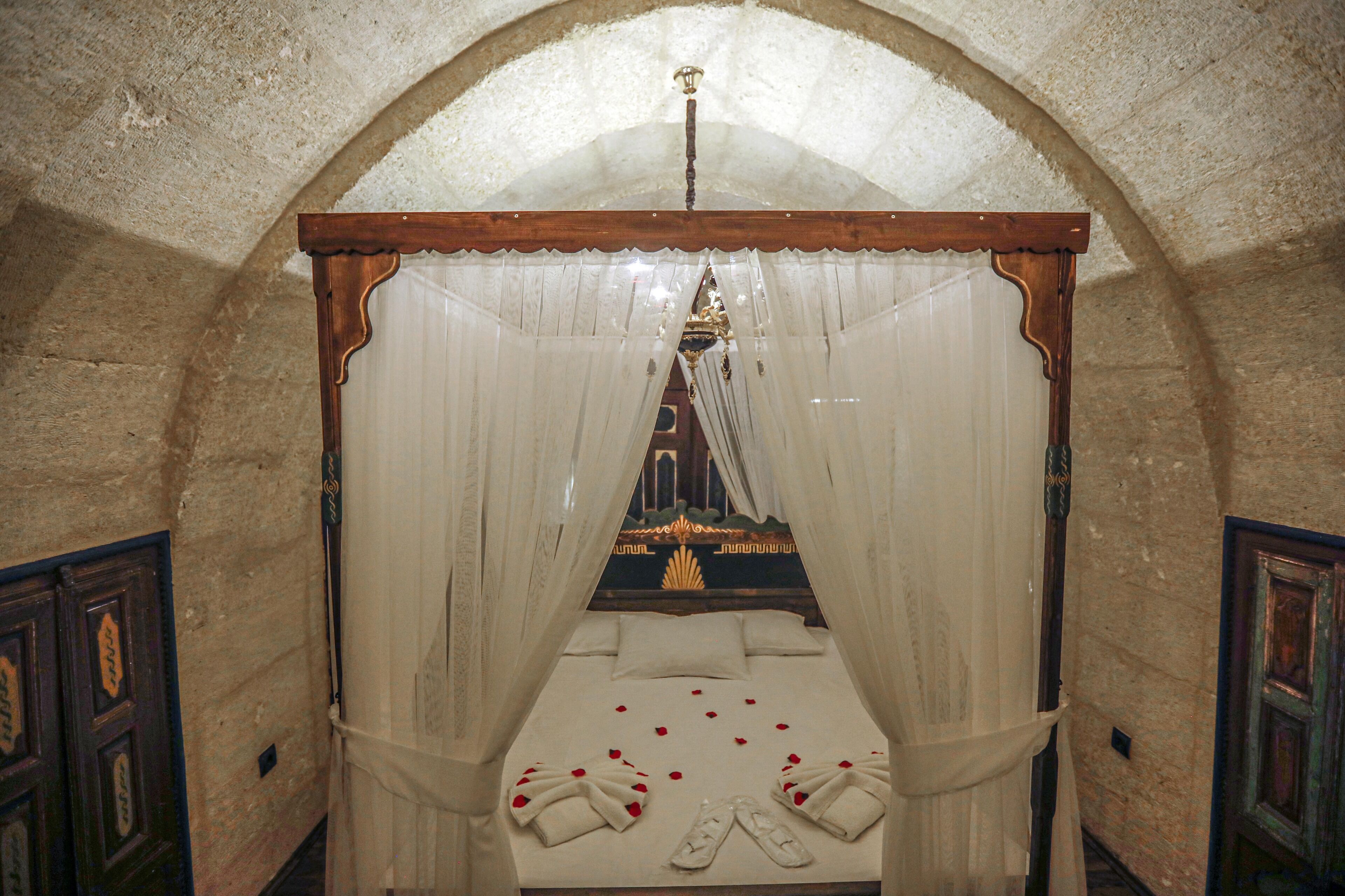 Casia Cave Suites