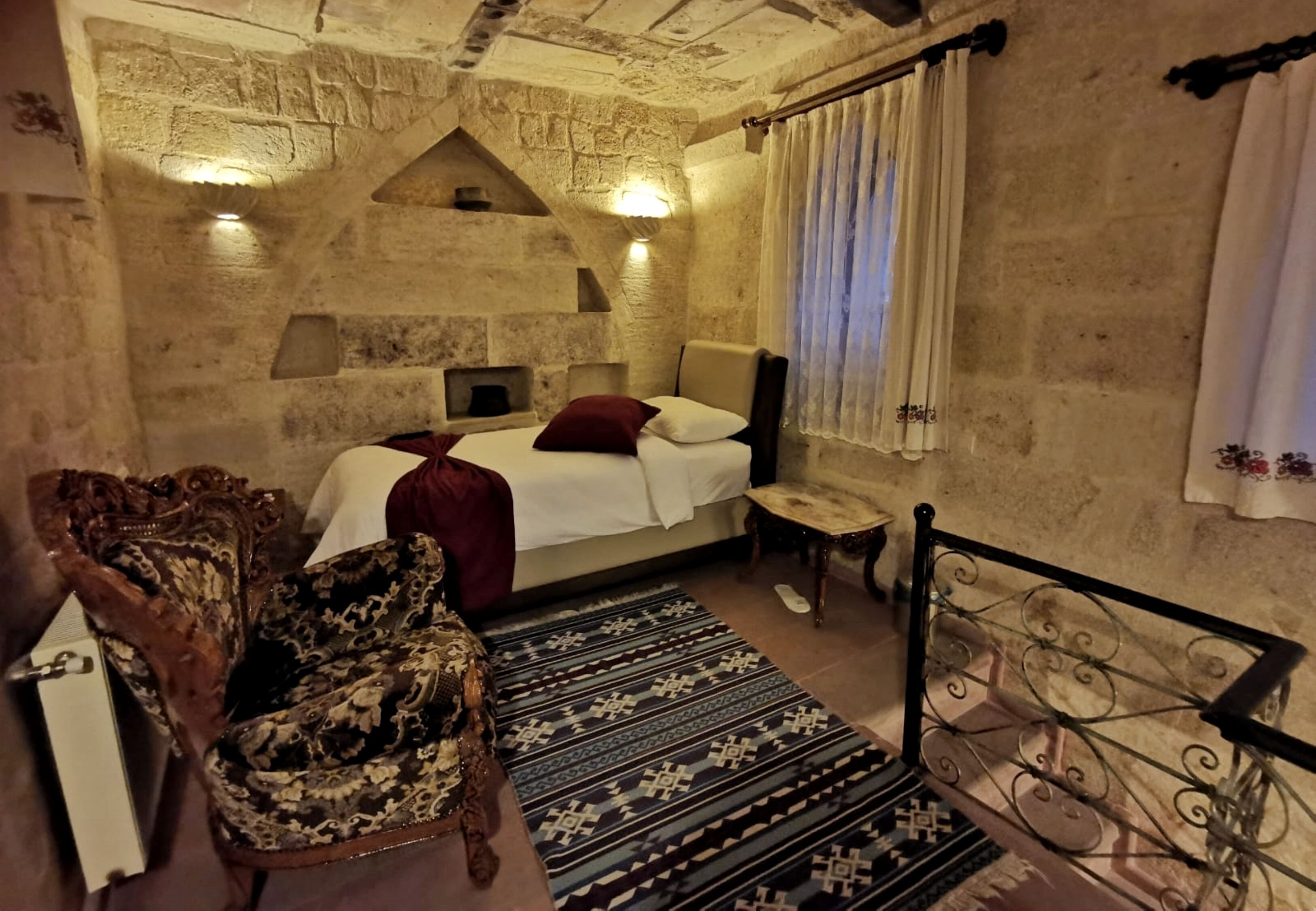 Cave Konak