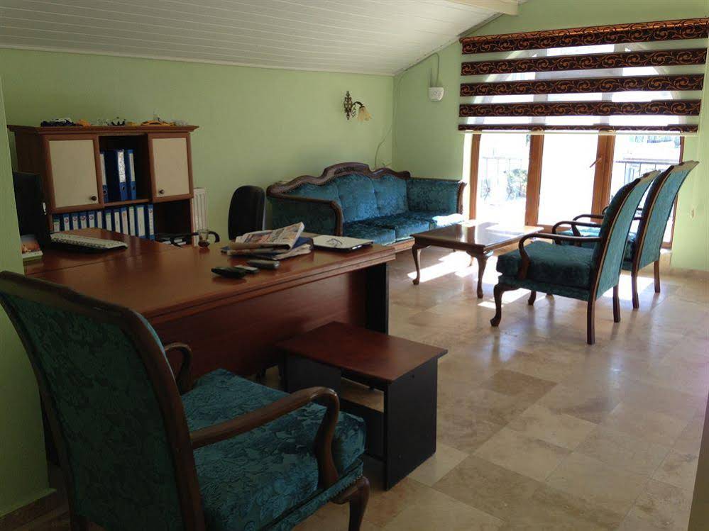 Dedeli Deluxe Hotel