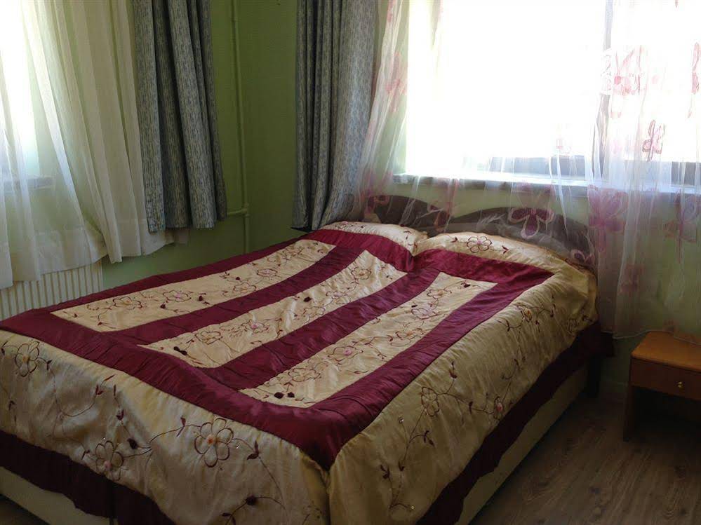 Dedeli Deluxe Hotel