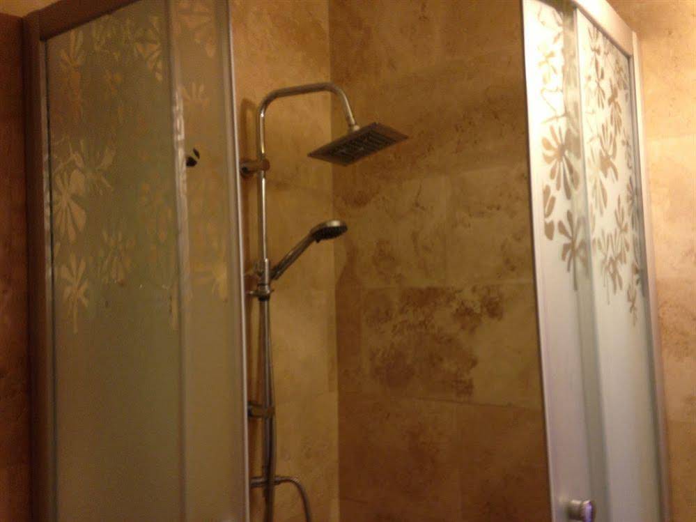 Dedeli Deluxe Hotel