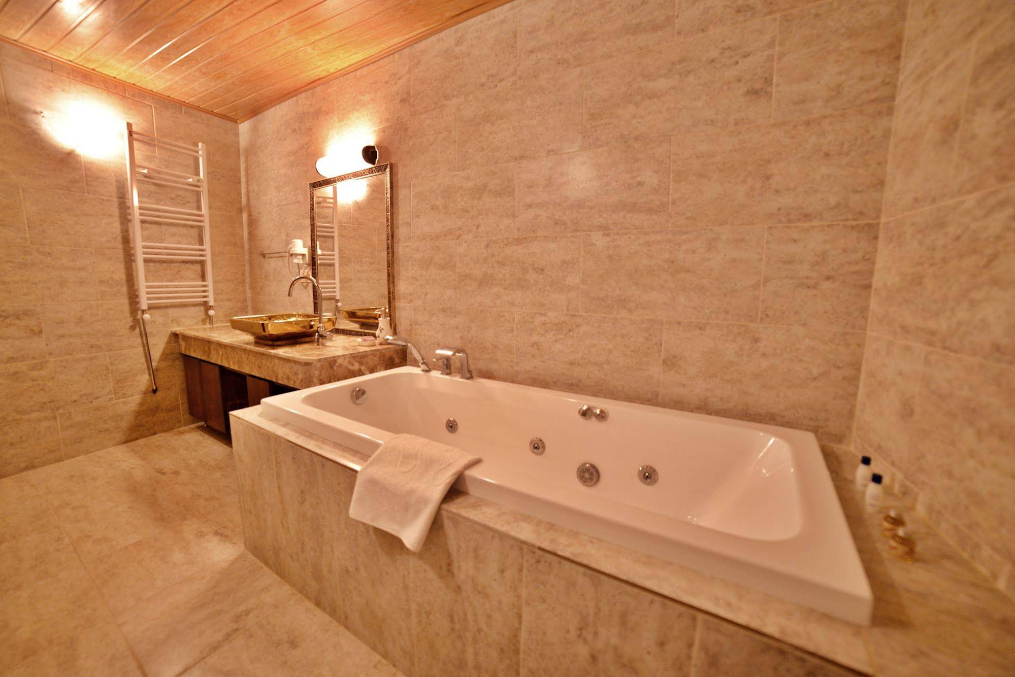 Dedeli Konak Cave Hotel