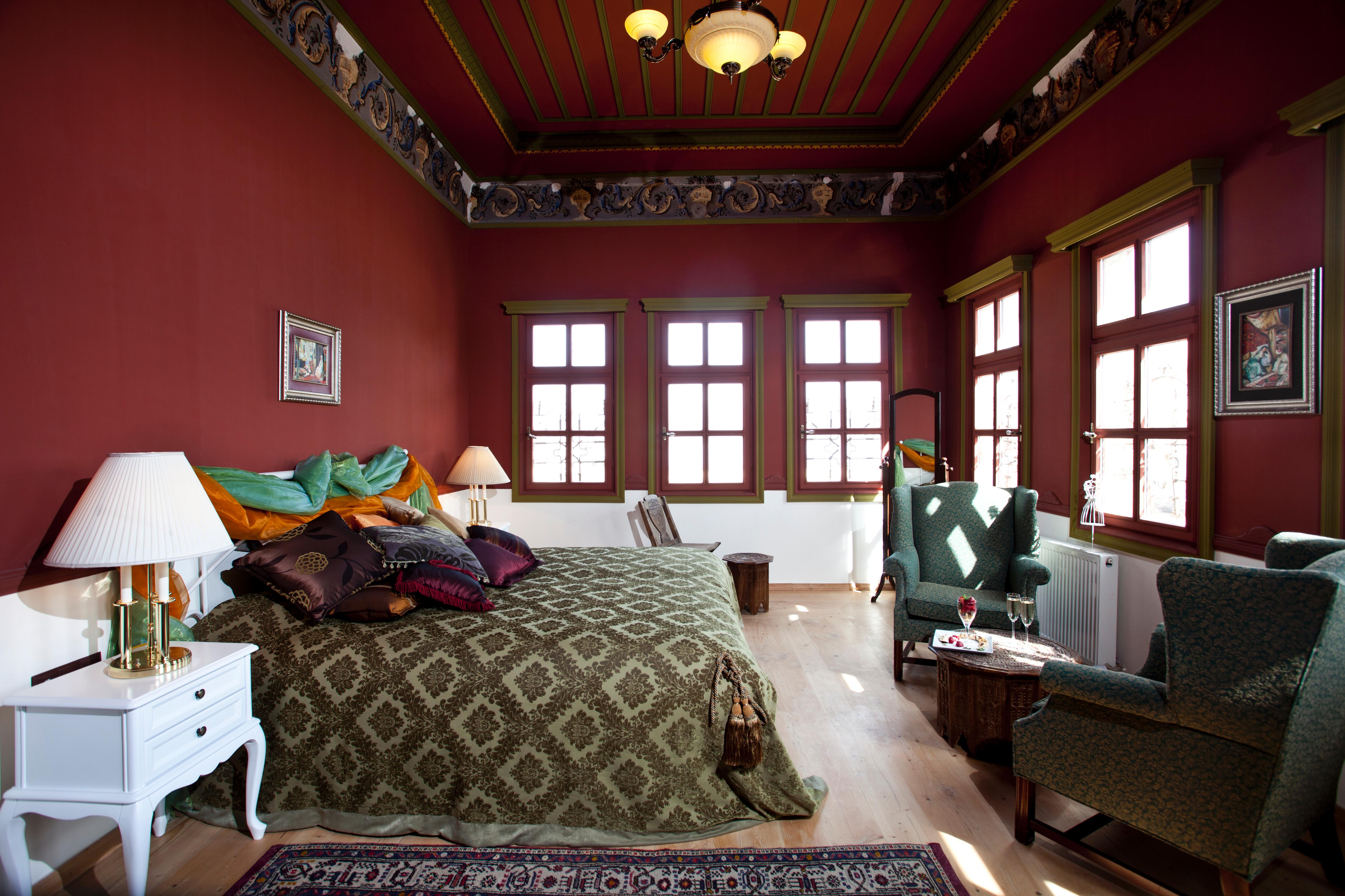 Fresco Cave Suites & Mansions