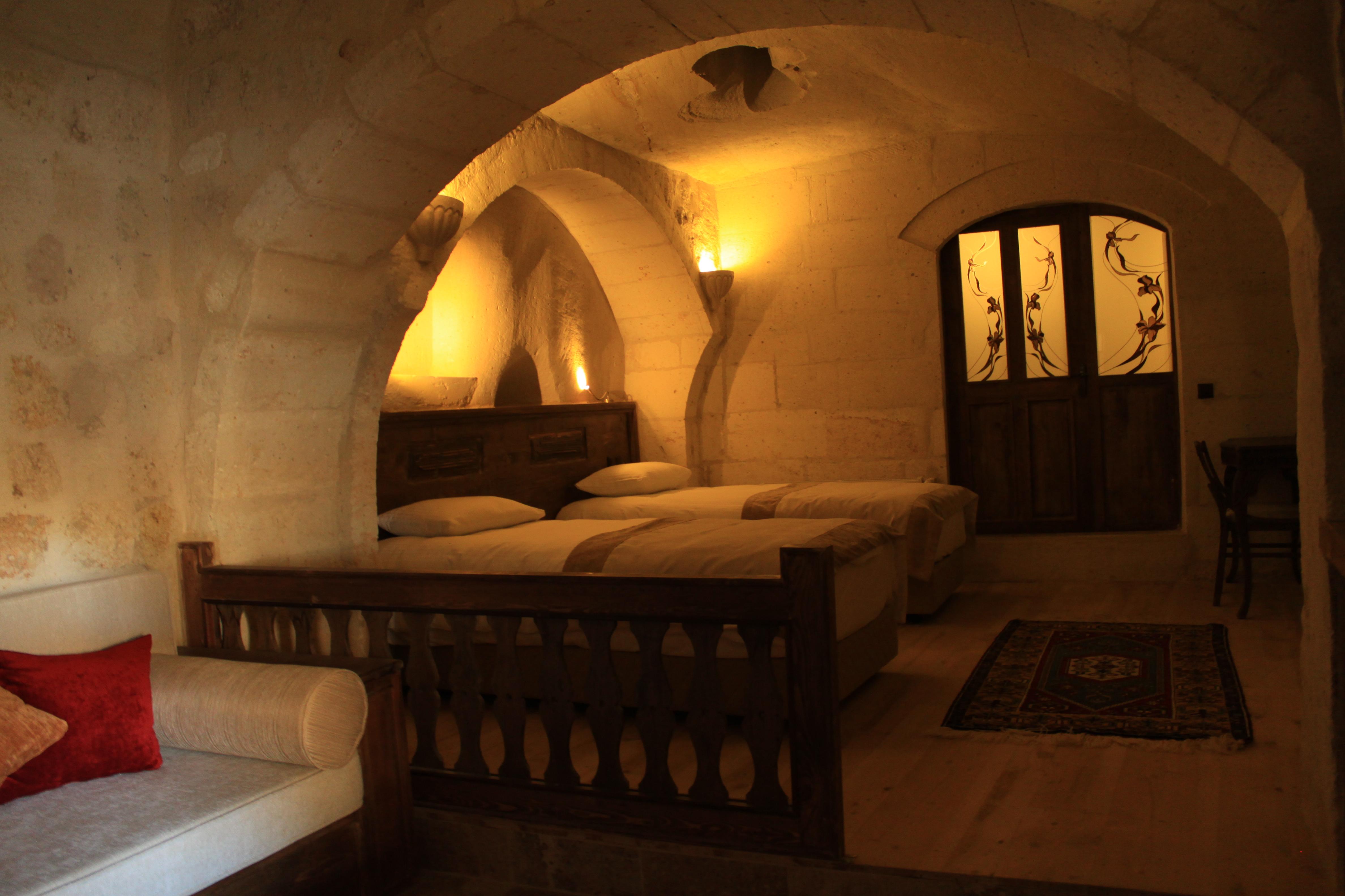 Fresco Cave Suites & Mansions