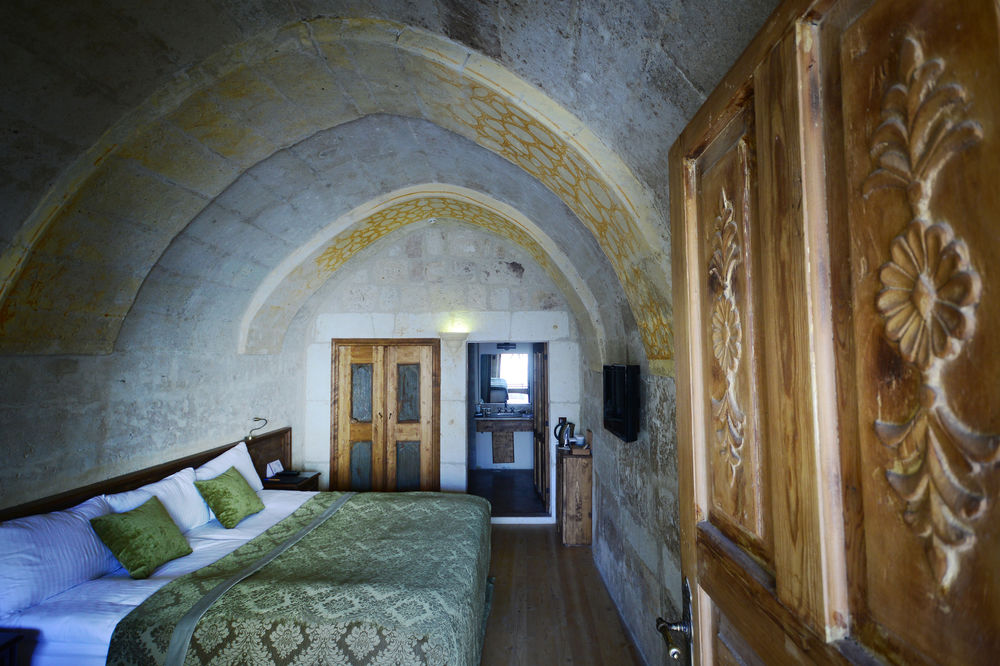 Fresco Cave Suites & Mansions