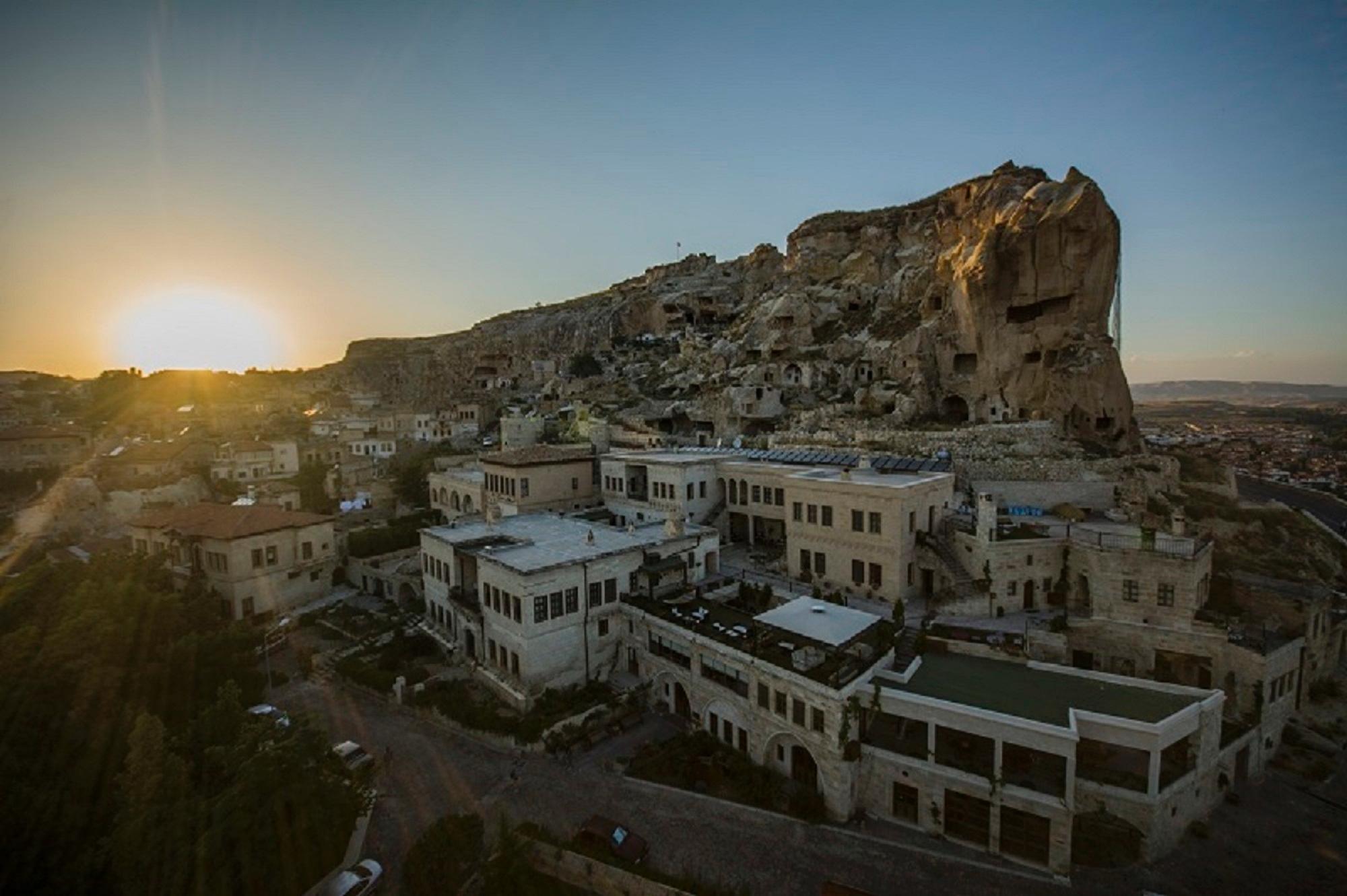 Fresco Cave Suites & Mansions