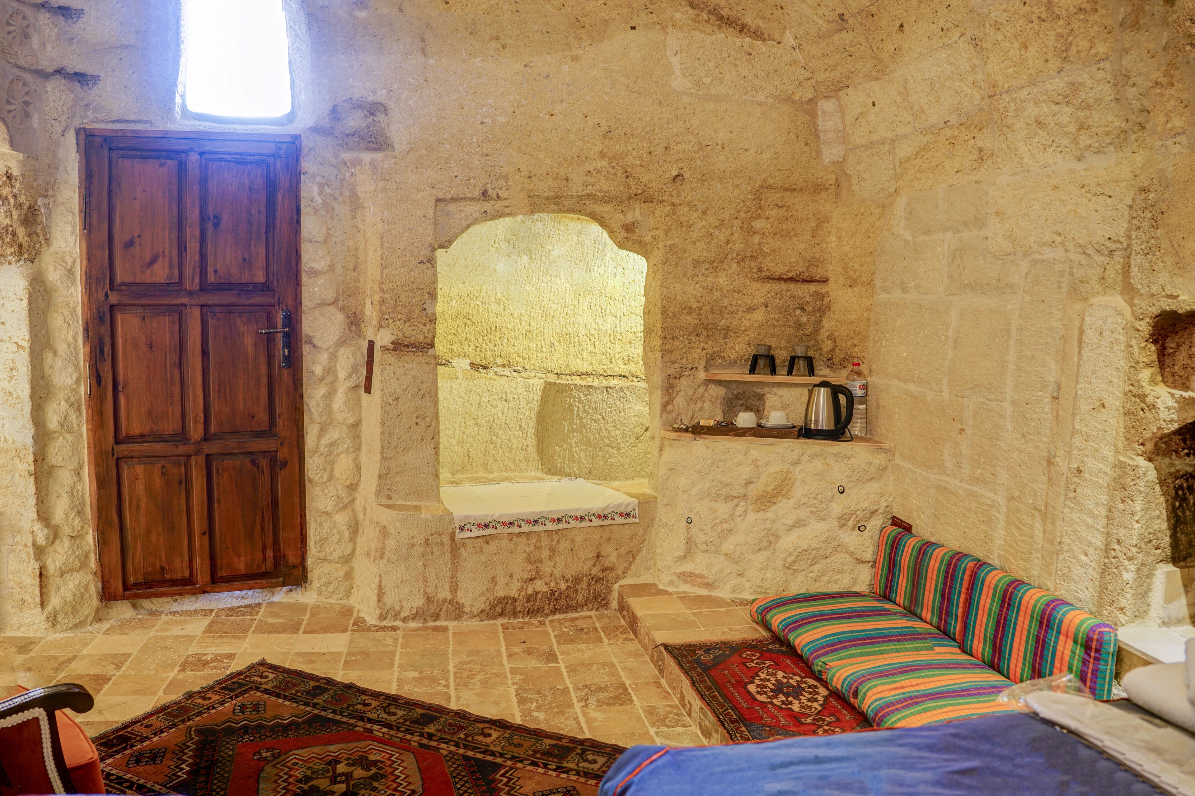 Gibos Cave Hotel