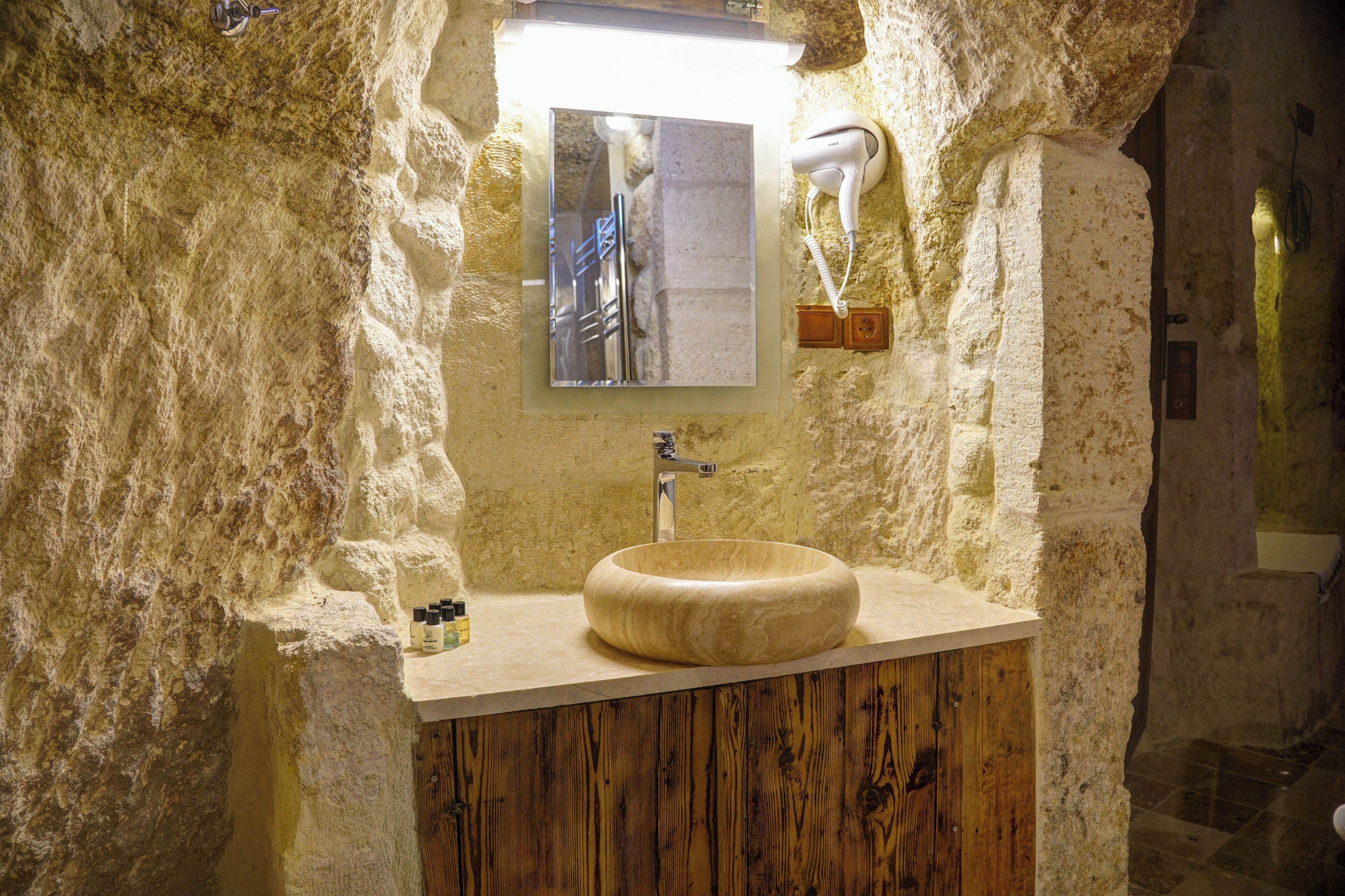 Gibos Cave Hotel