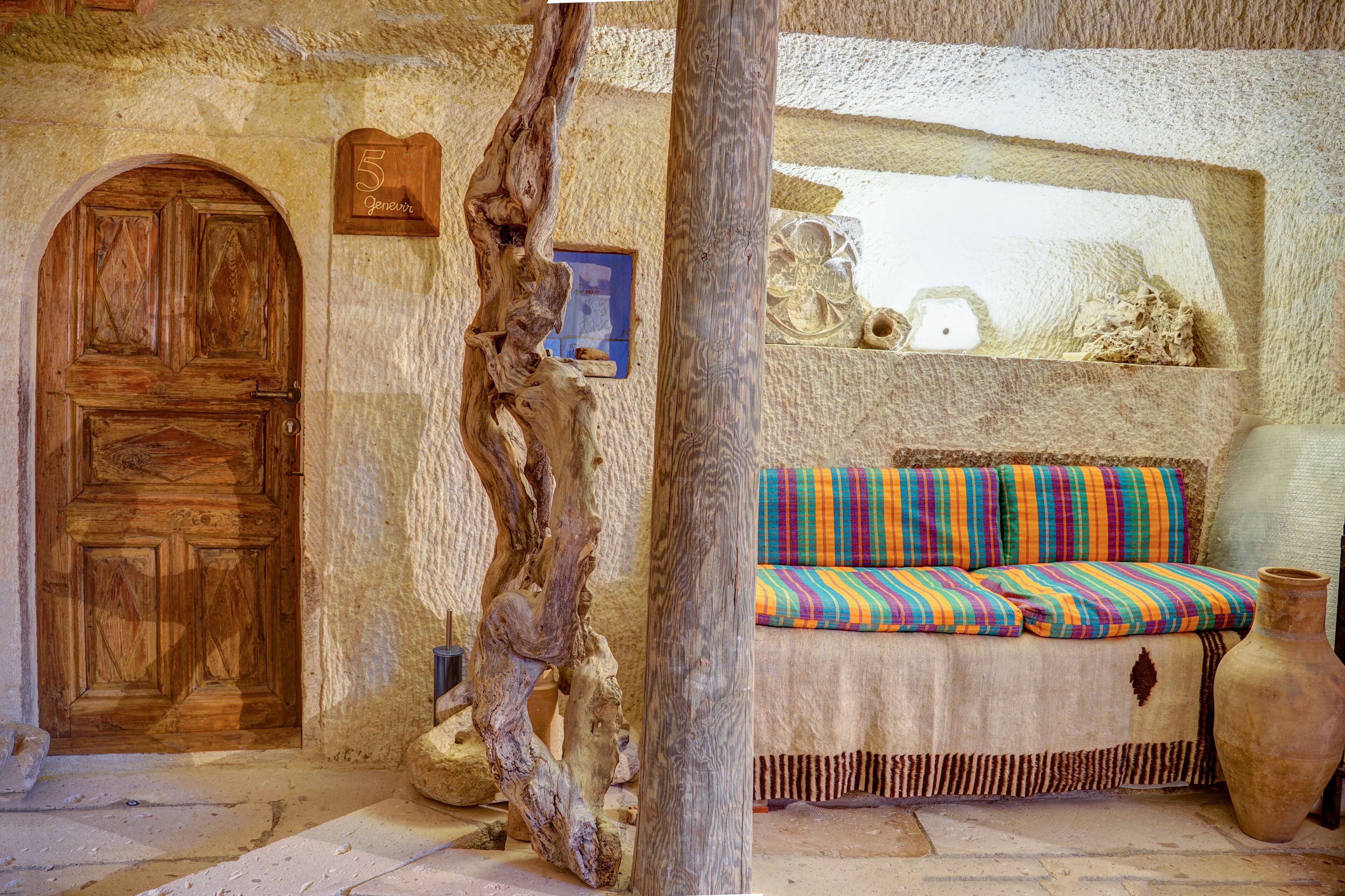 Gibos Cave Hotel