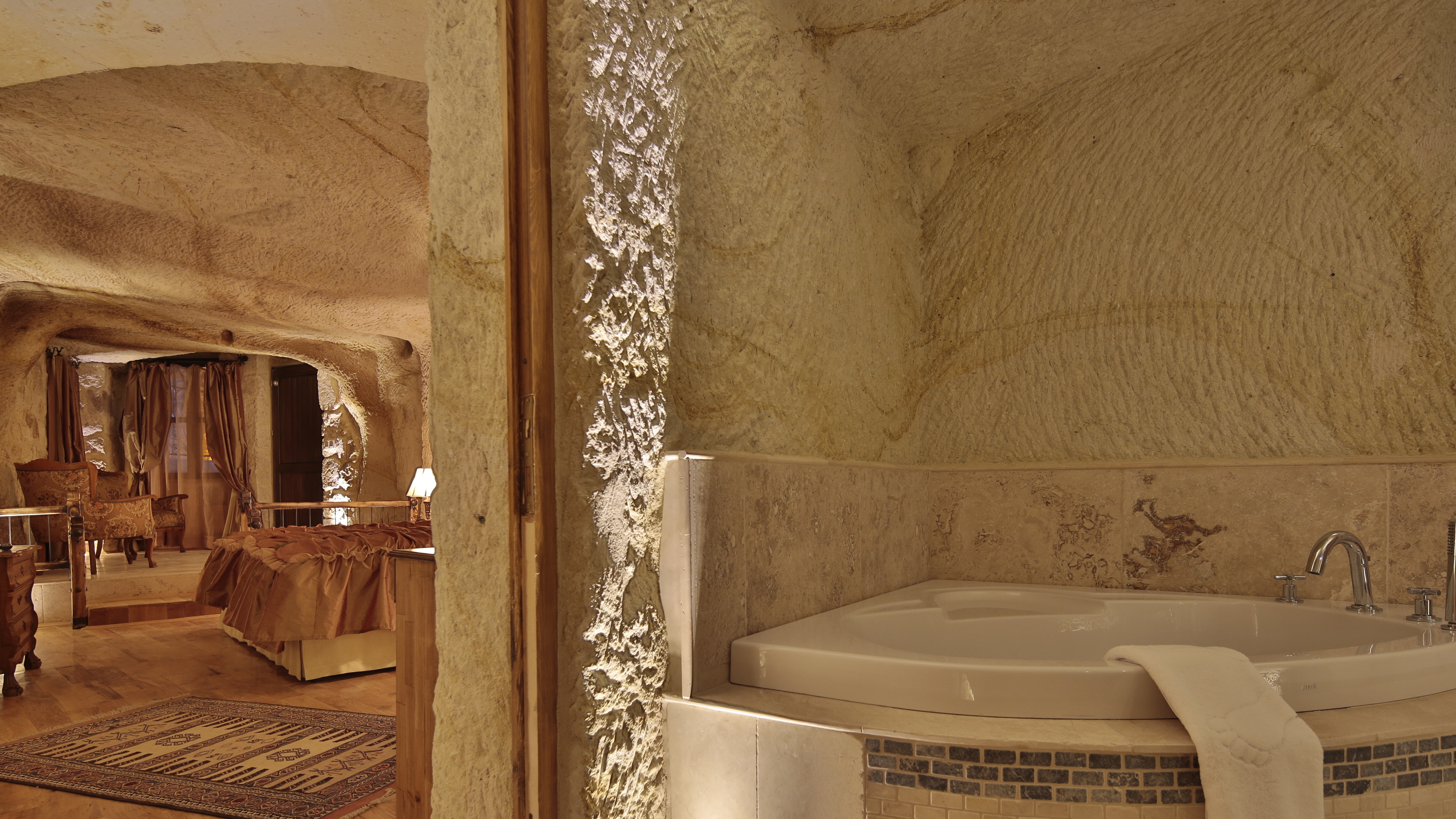 Golden Cave Suites