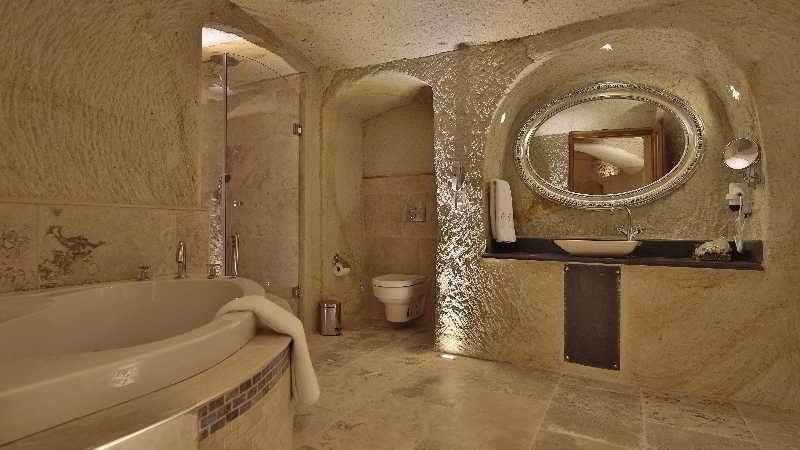 Golden Cave Suites