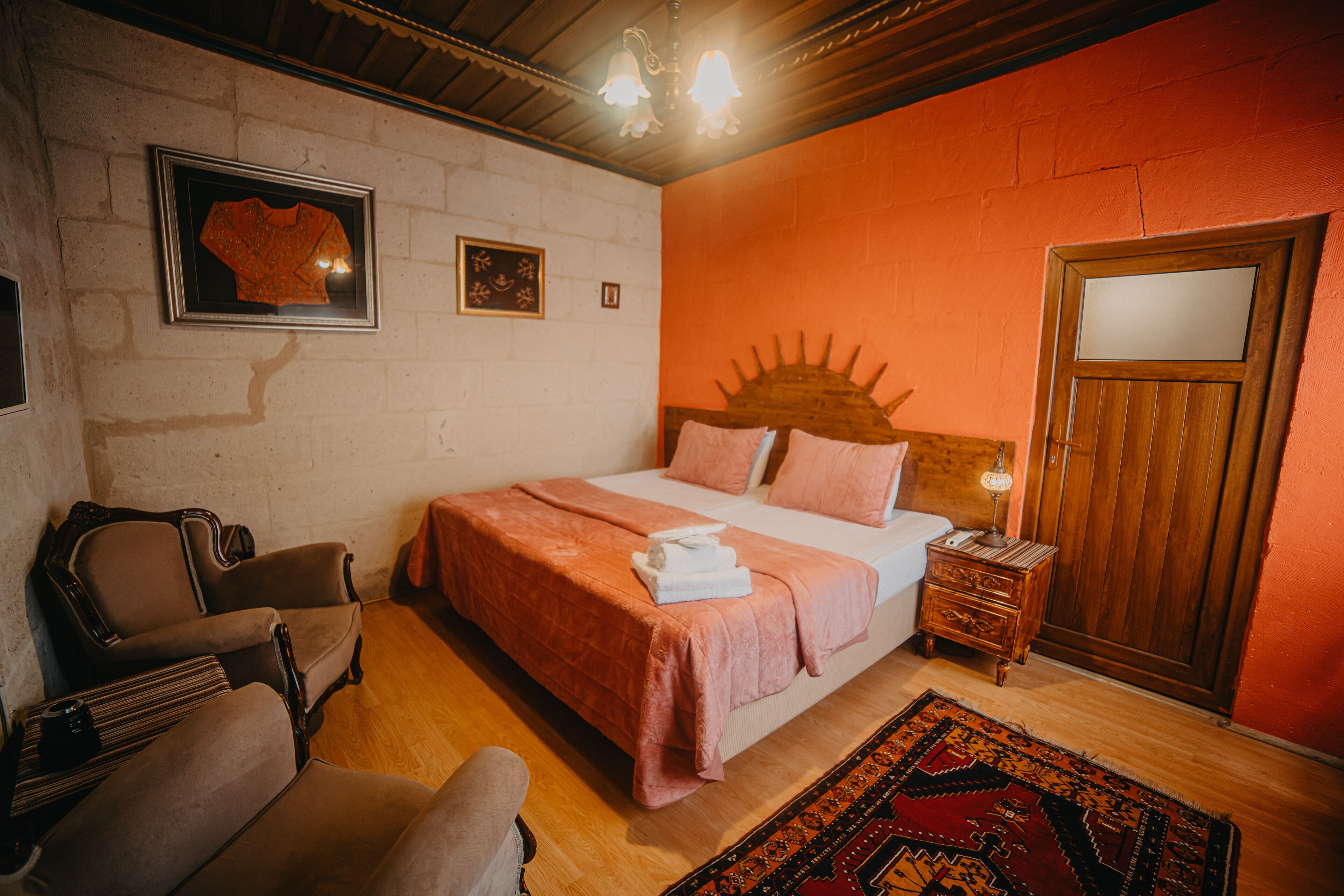 Helios Cave Hotel