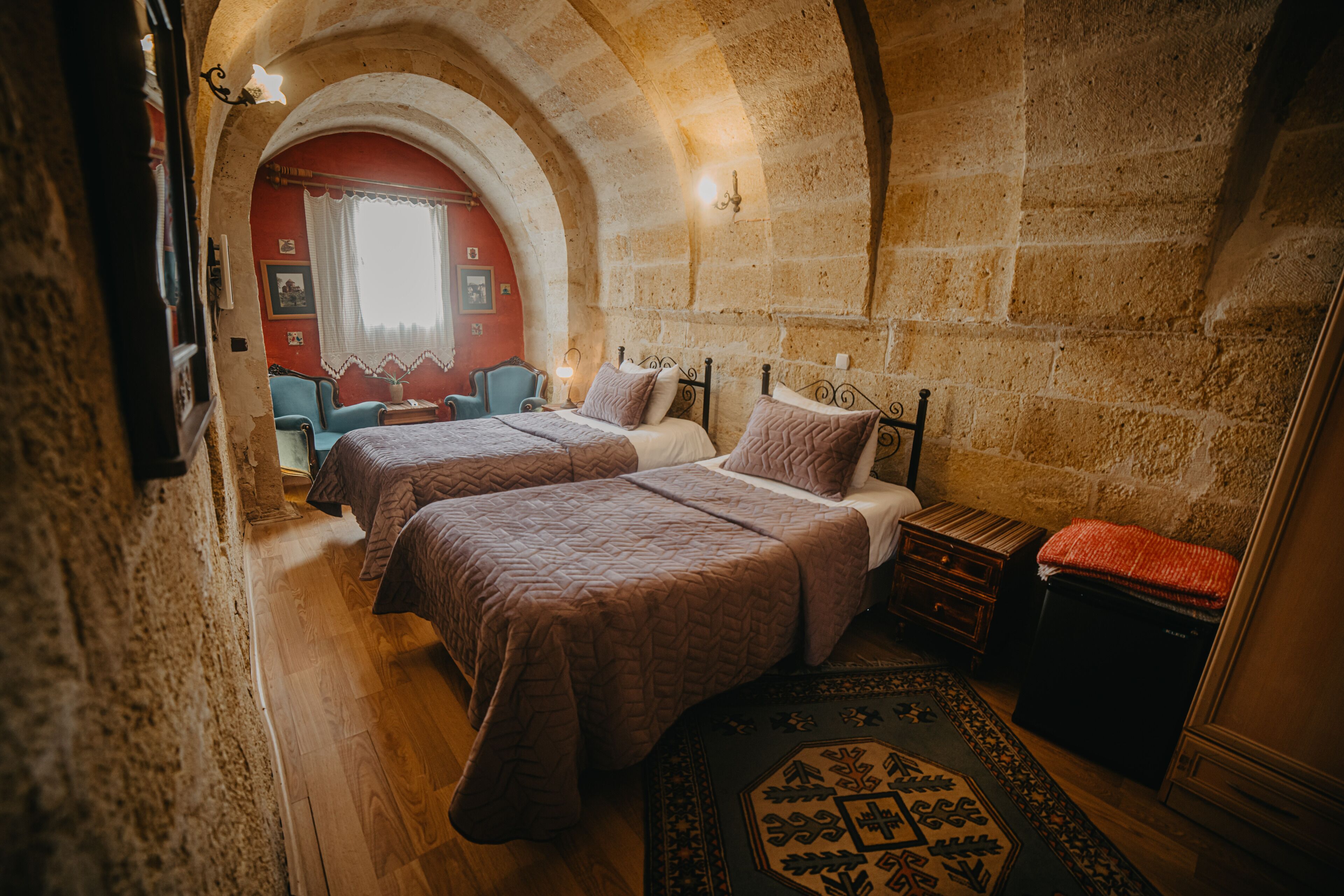 Helios Cave Hotel