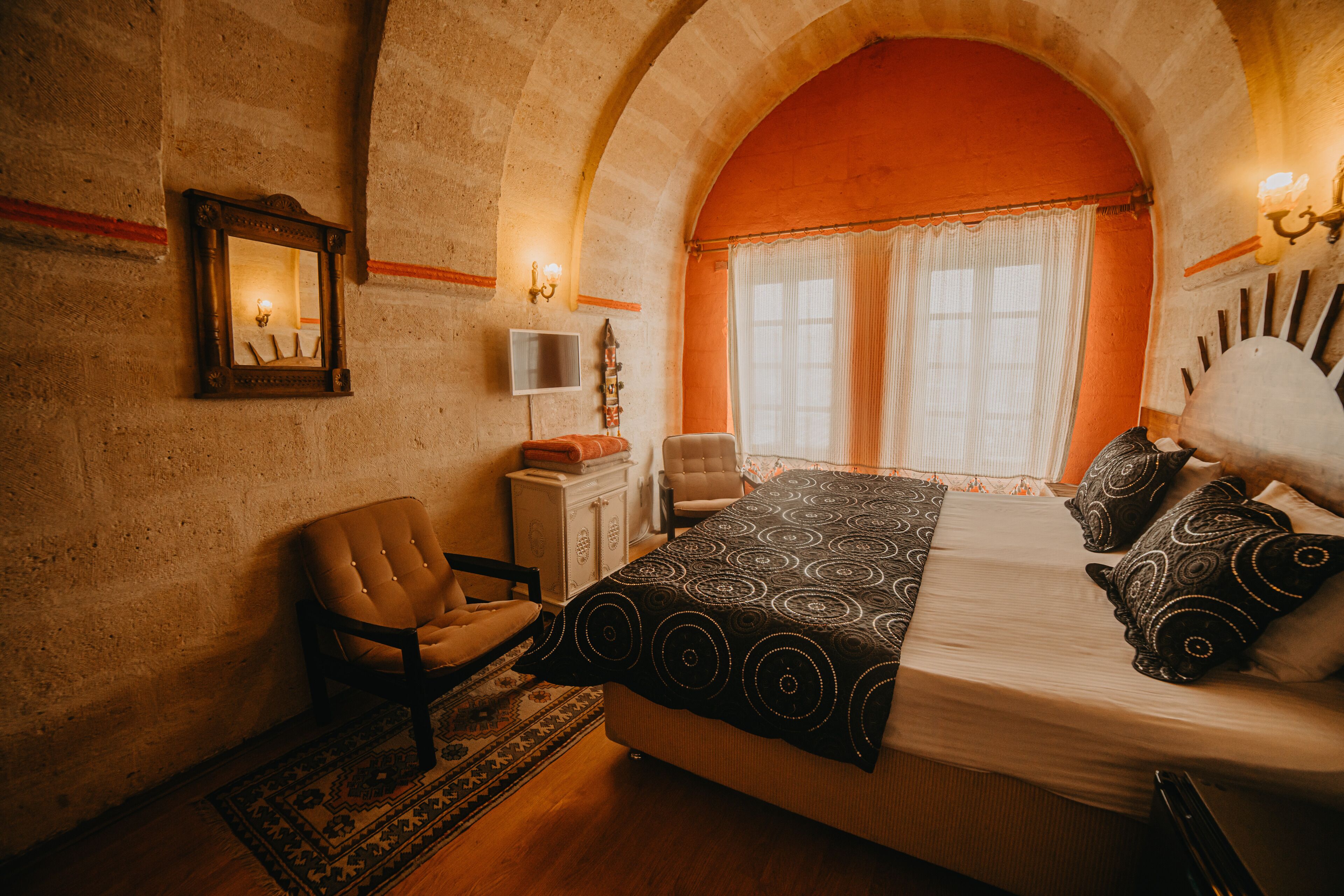 Helios Cave Hotel