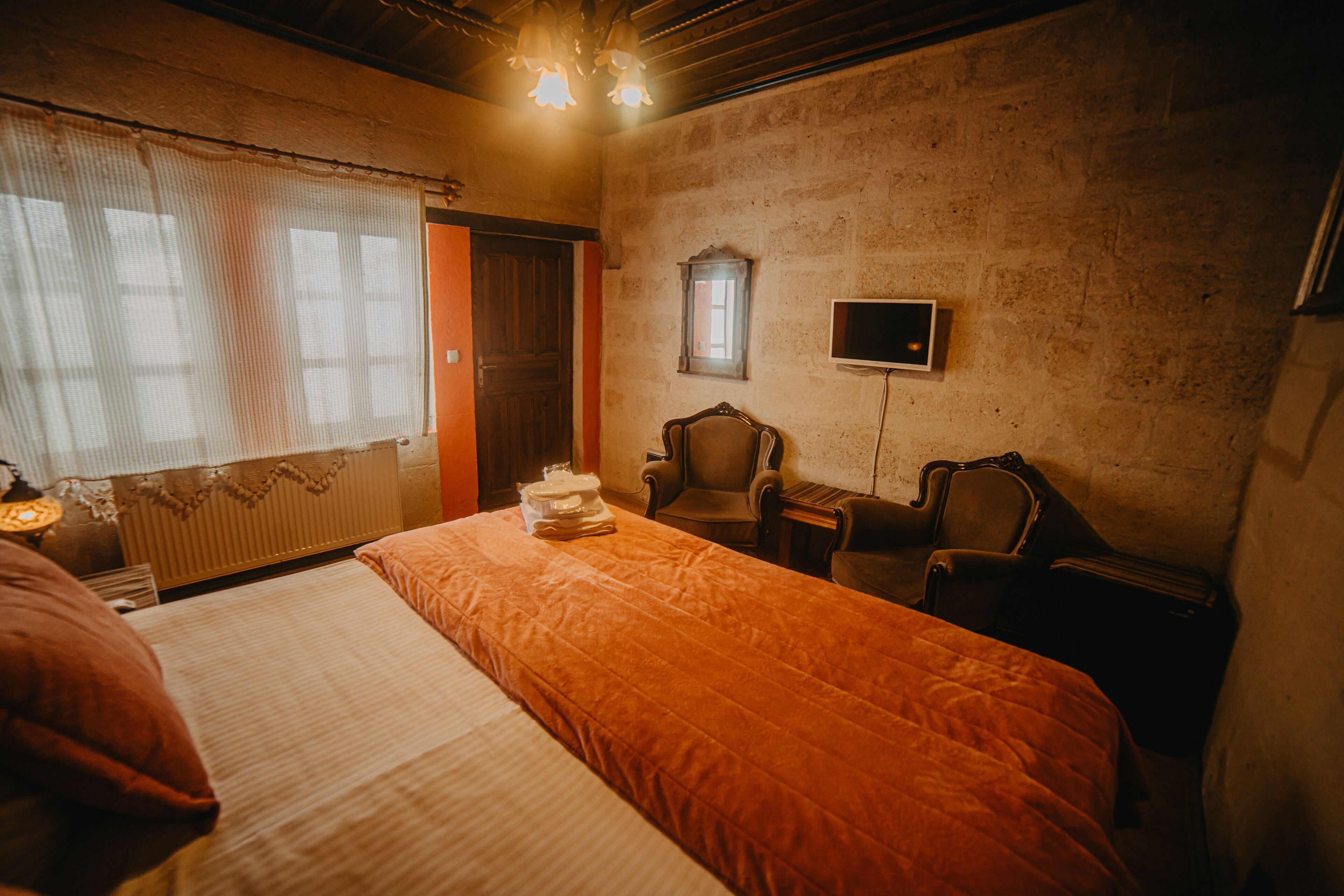 Helios Cave Hotel