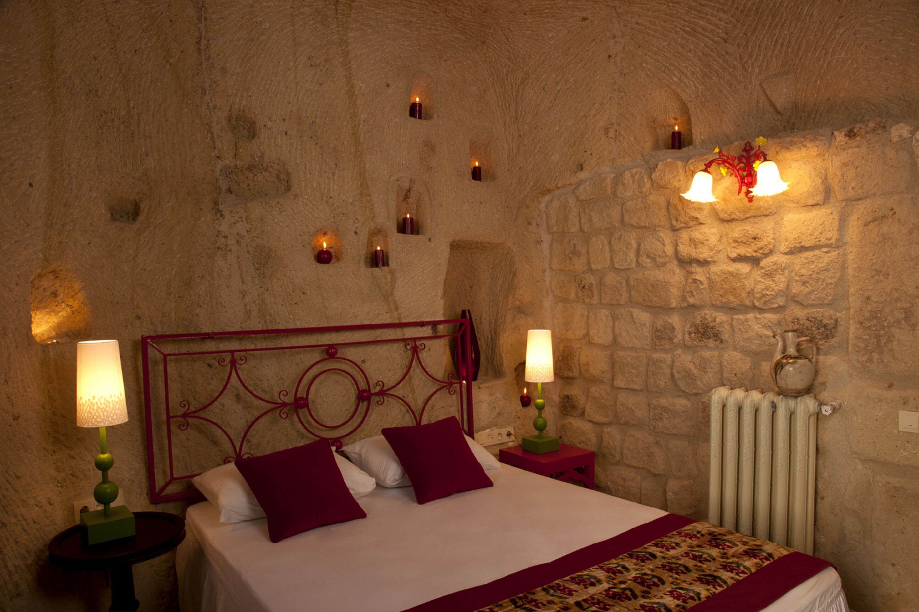 Hezen Cave Hotel