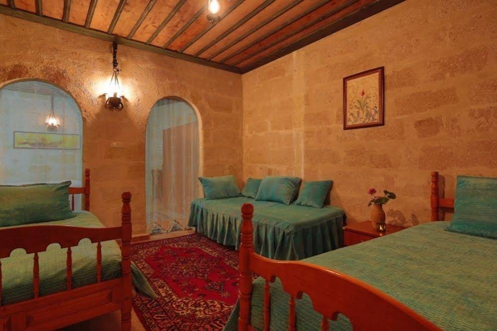 Jerveni Cave Hotel