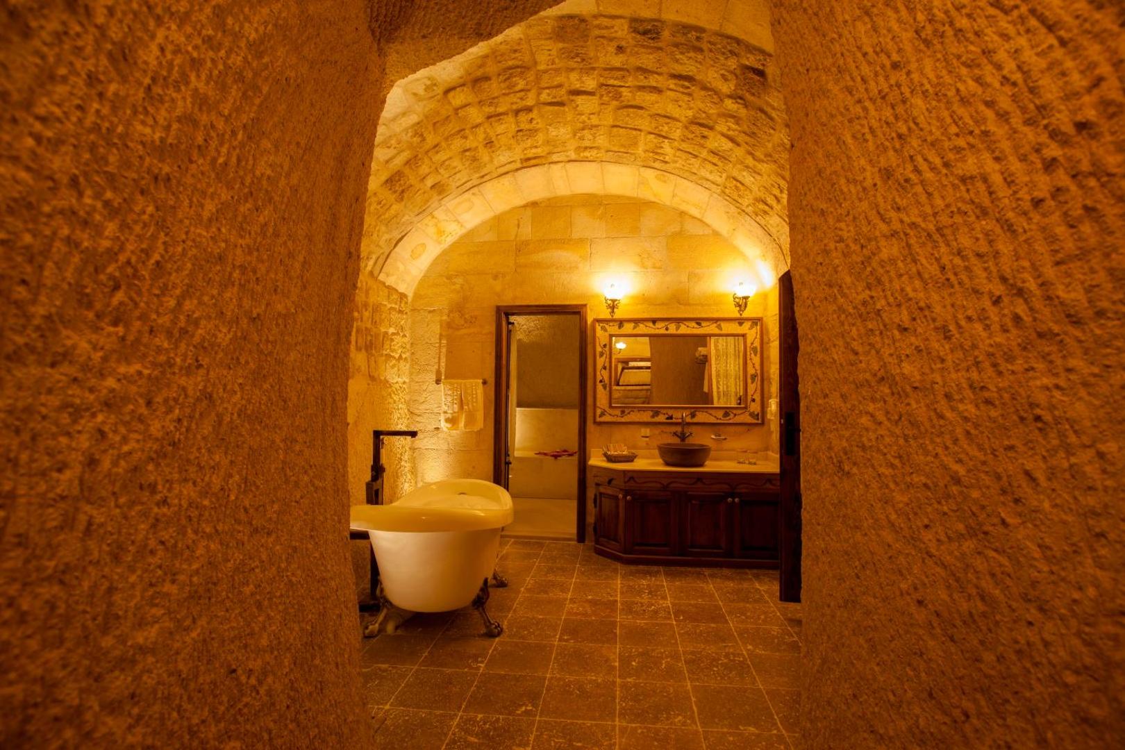 Kayakapi Premium Caves