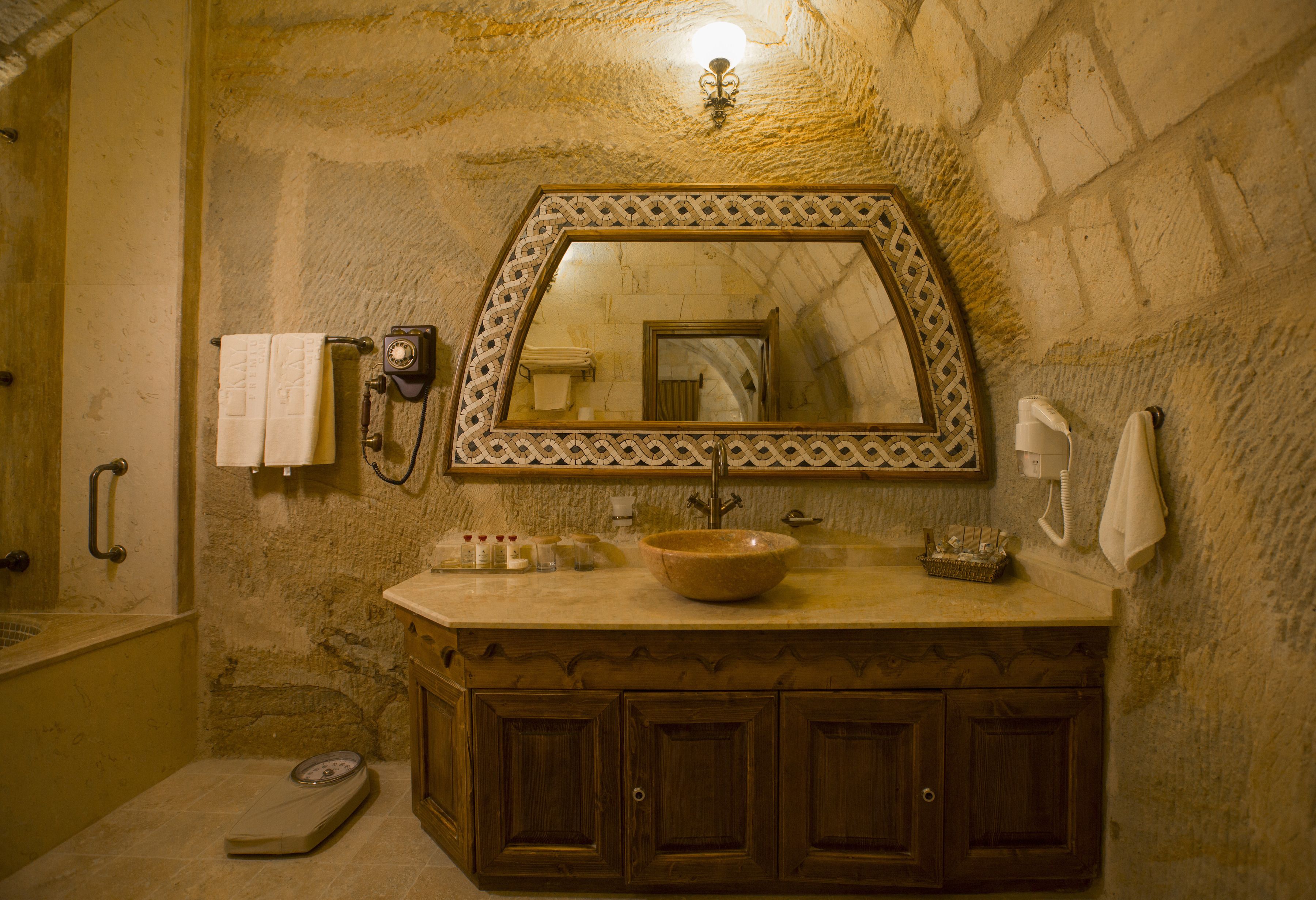 Kayakapi Premium Caves