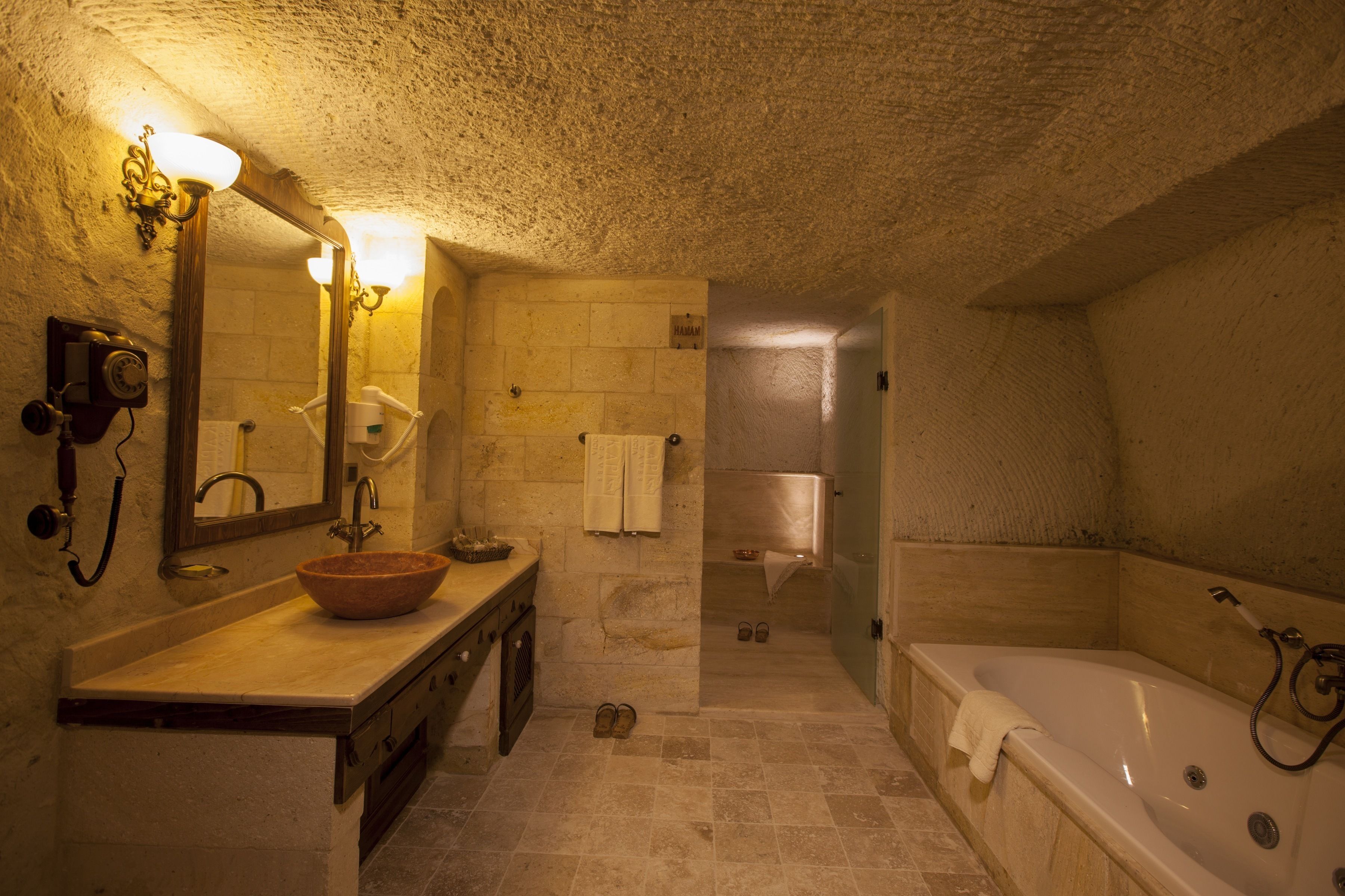 Kayakapi Premium Caves