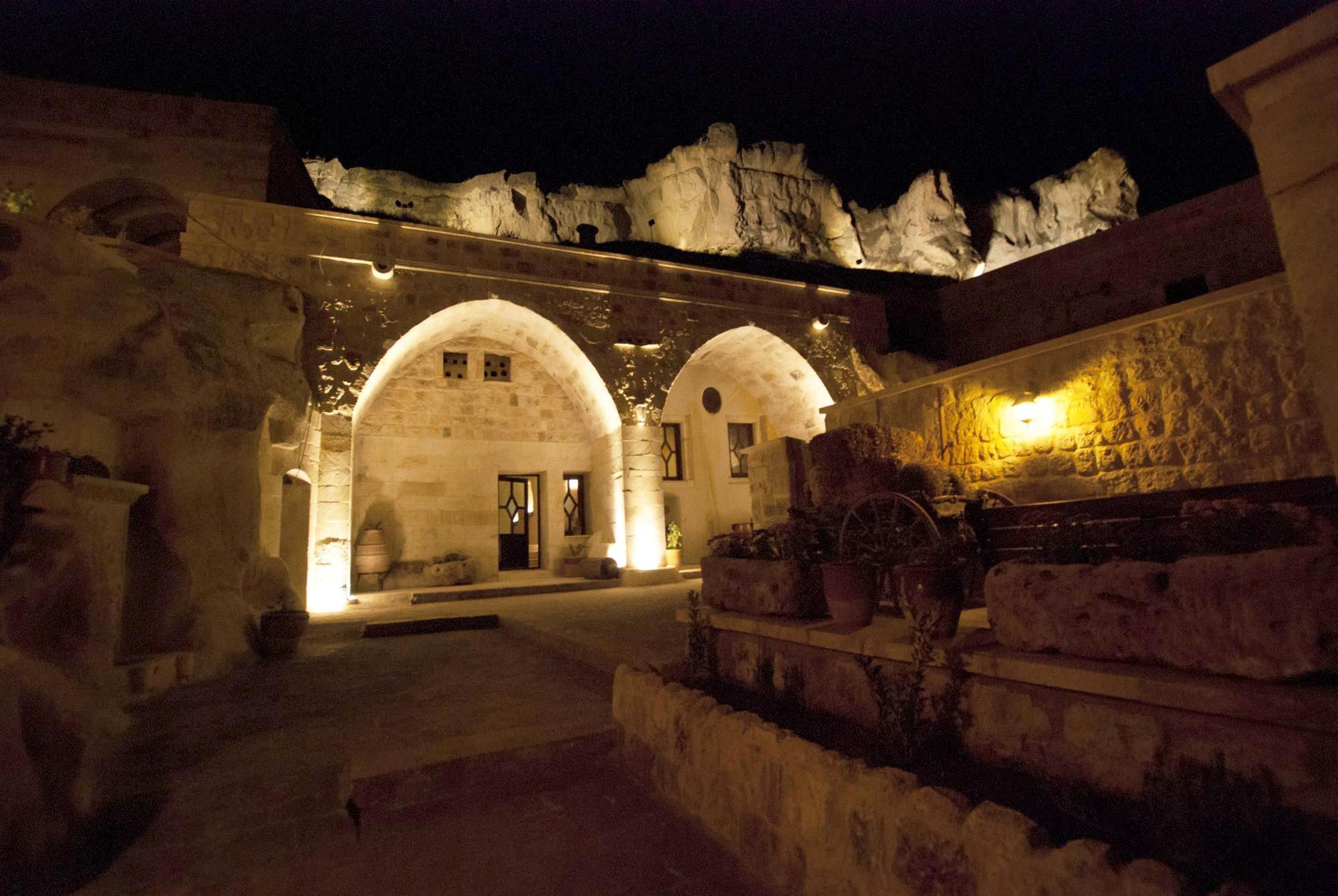 Kayakapi Premium Caves
