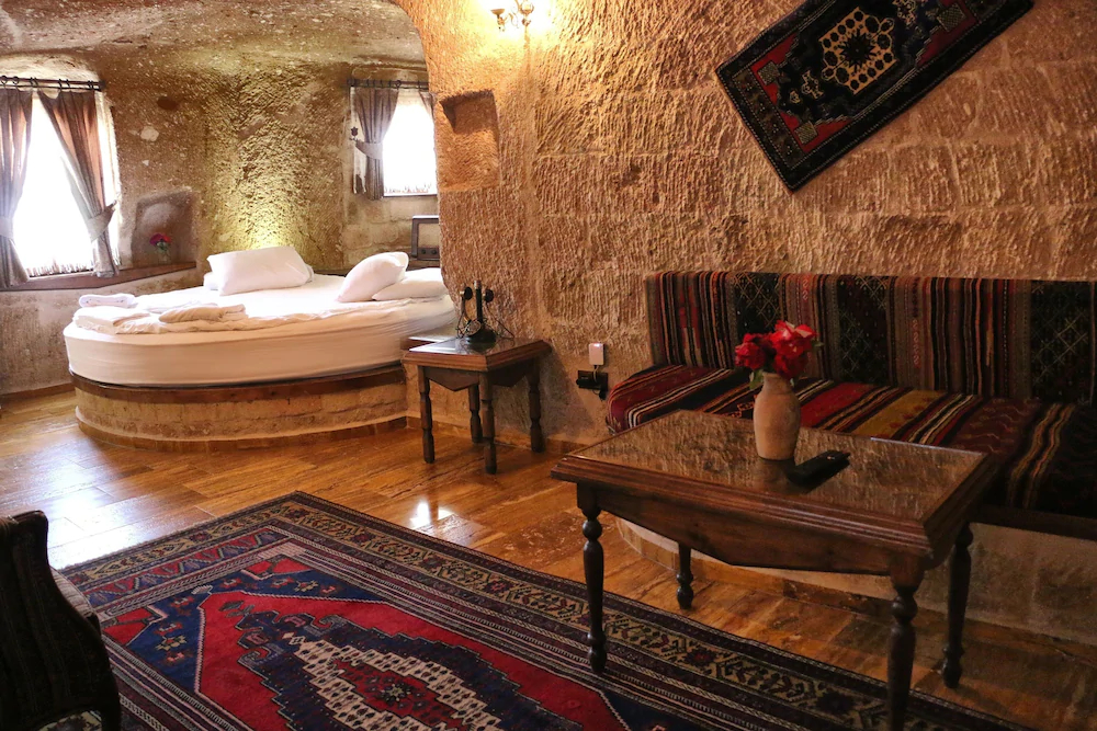 Kemerhan Cave Suites
