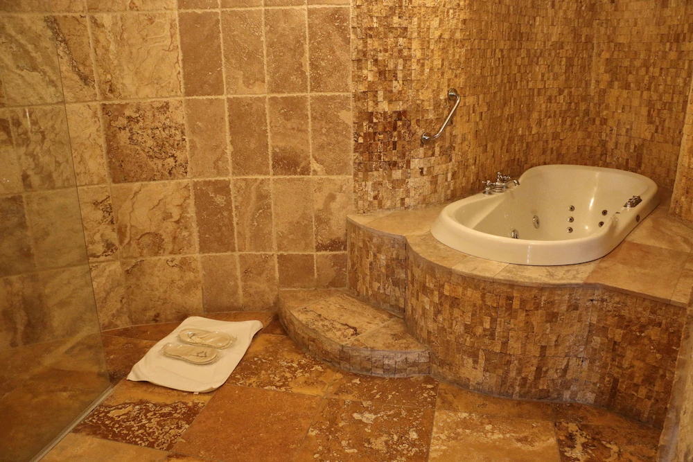 Kemerhan Cave Suites